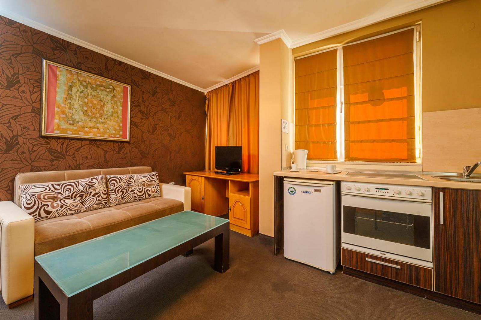 One-Bedroom Apartment - Photo 36