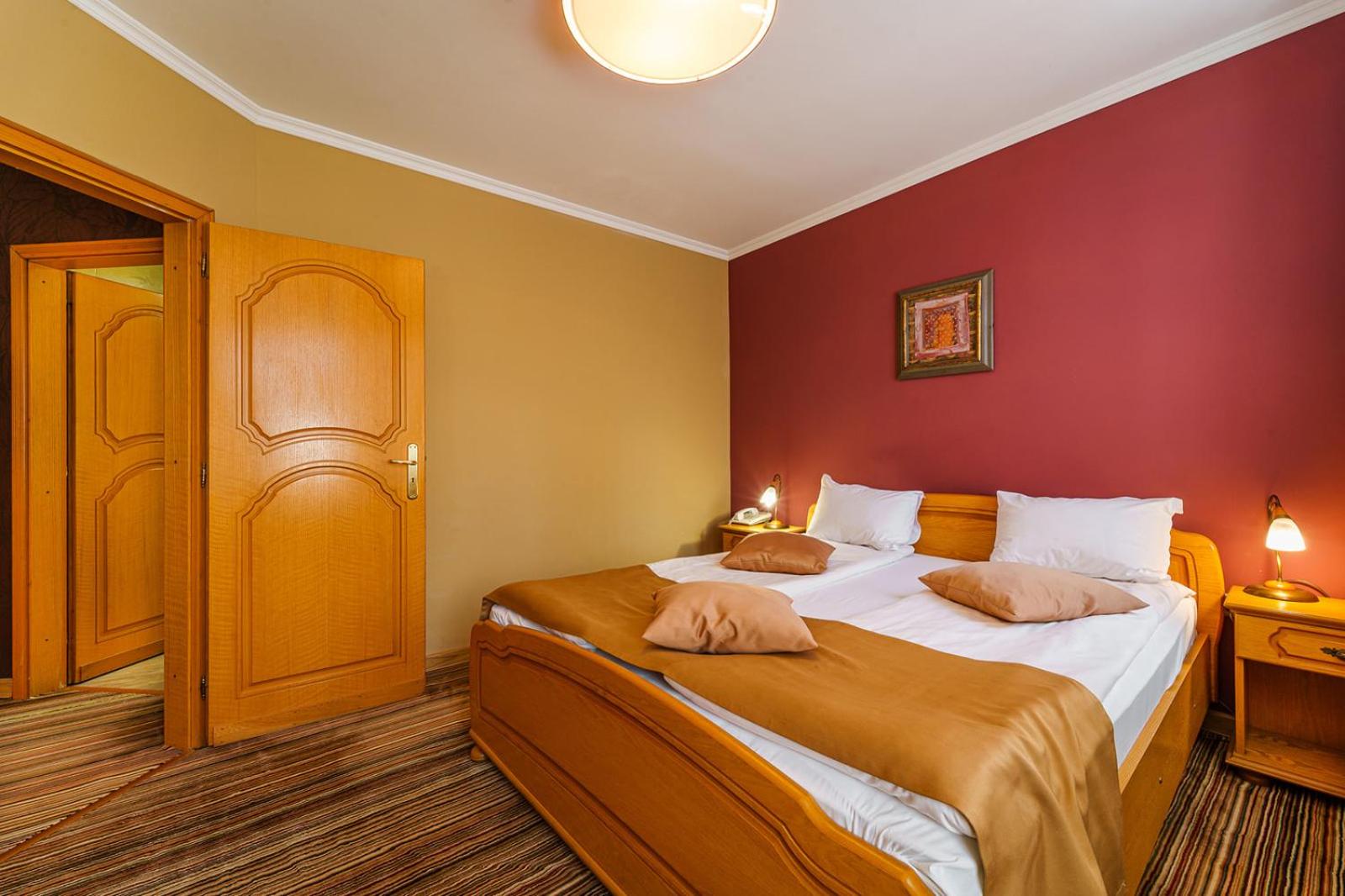 One-Bedroom Apartment - Photo 20