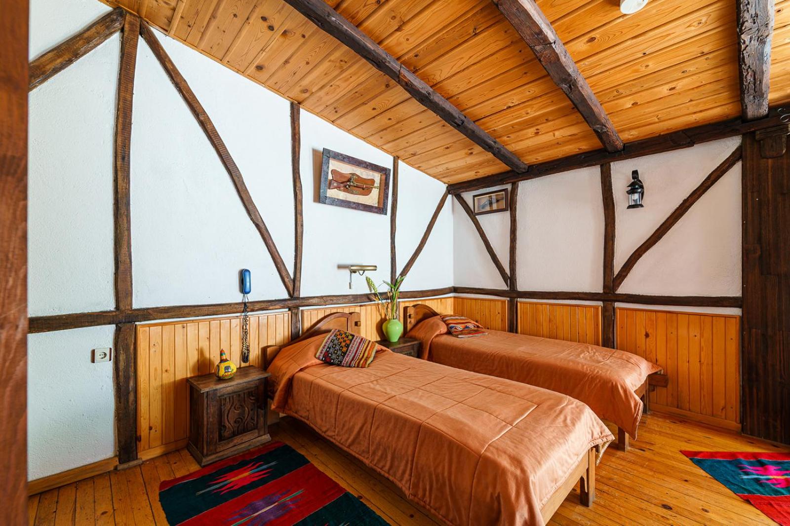Twin Room with Garden View - Photo 3