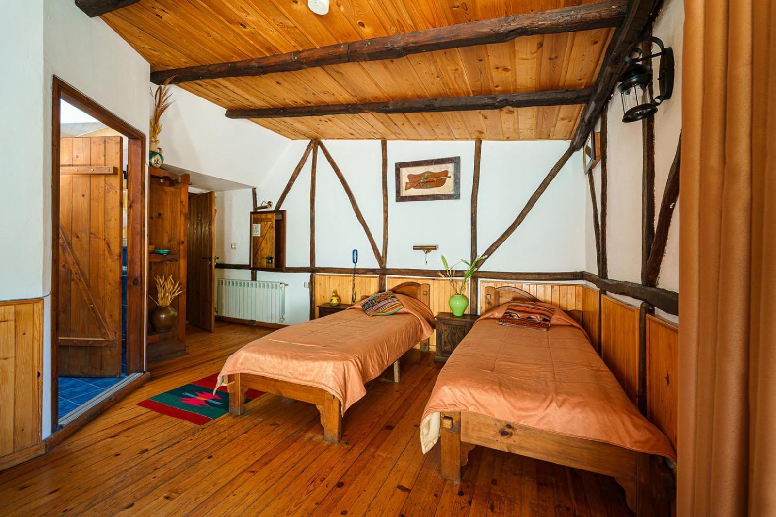 Twin Room with Garden View - Photo 6