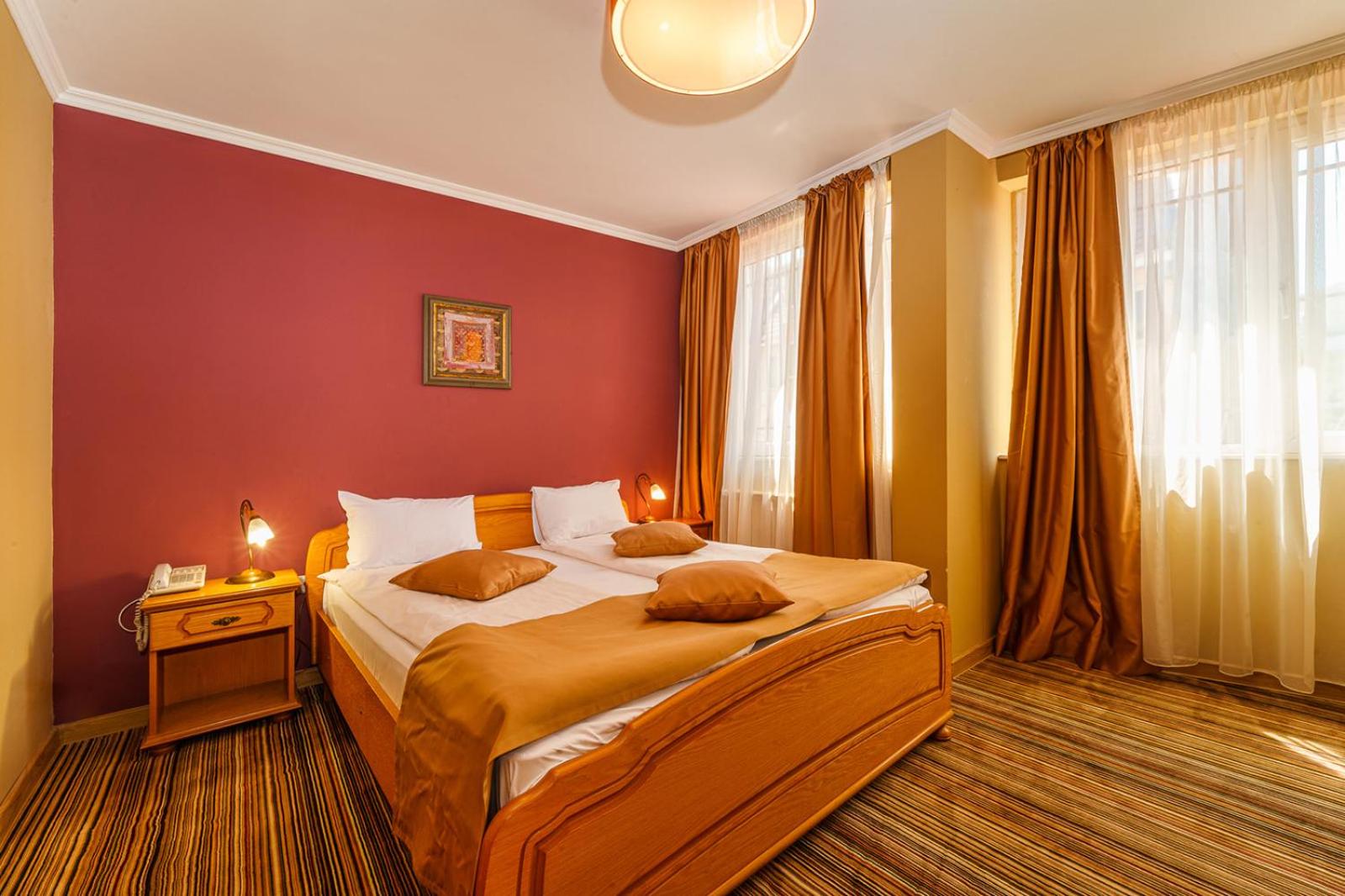 One-Bedroom Apartment - Photo 10