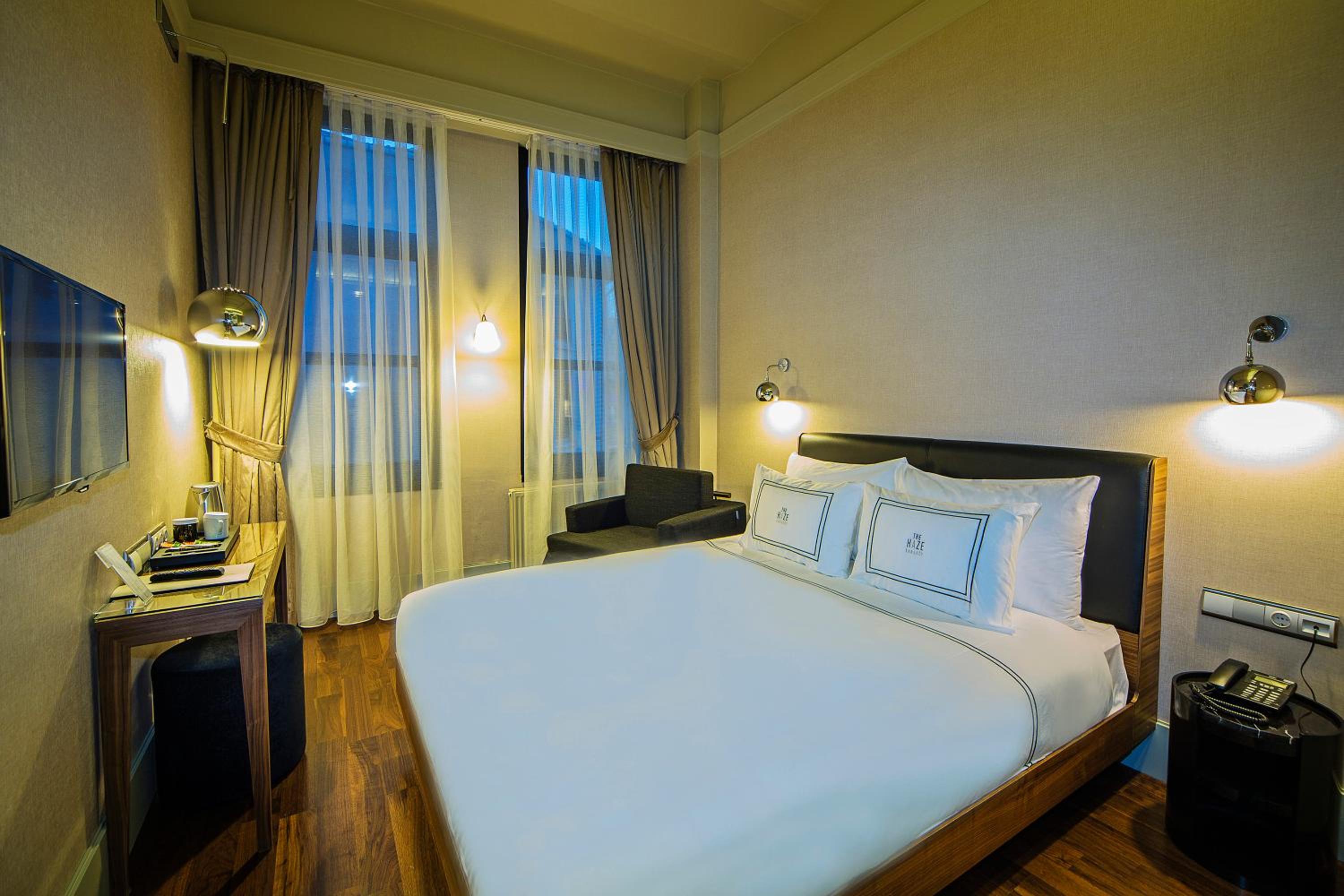 Deluxe Double or Twin Room photo 1