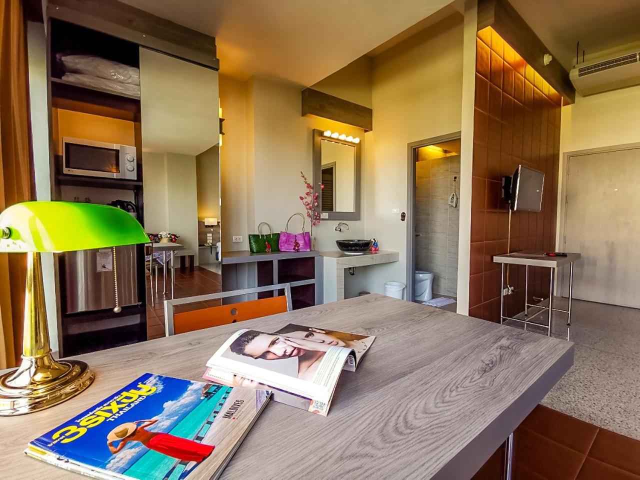 Deluxe Double or Twin Room - Photo 16