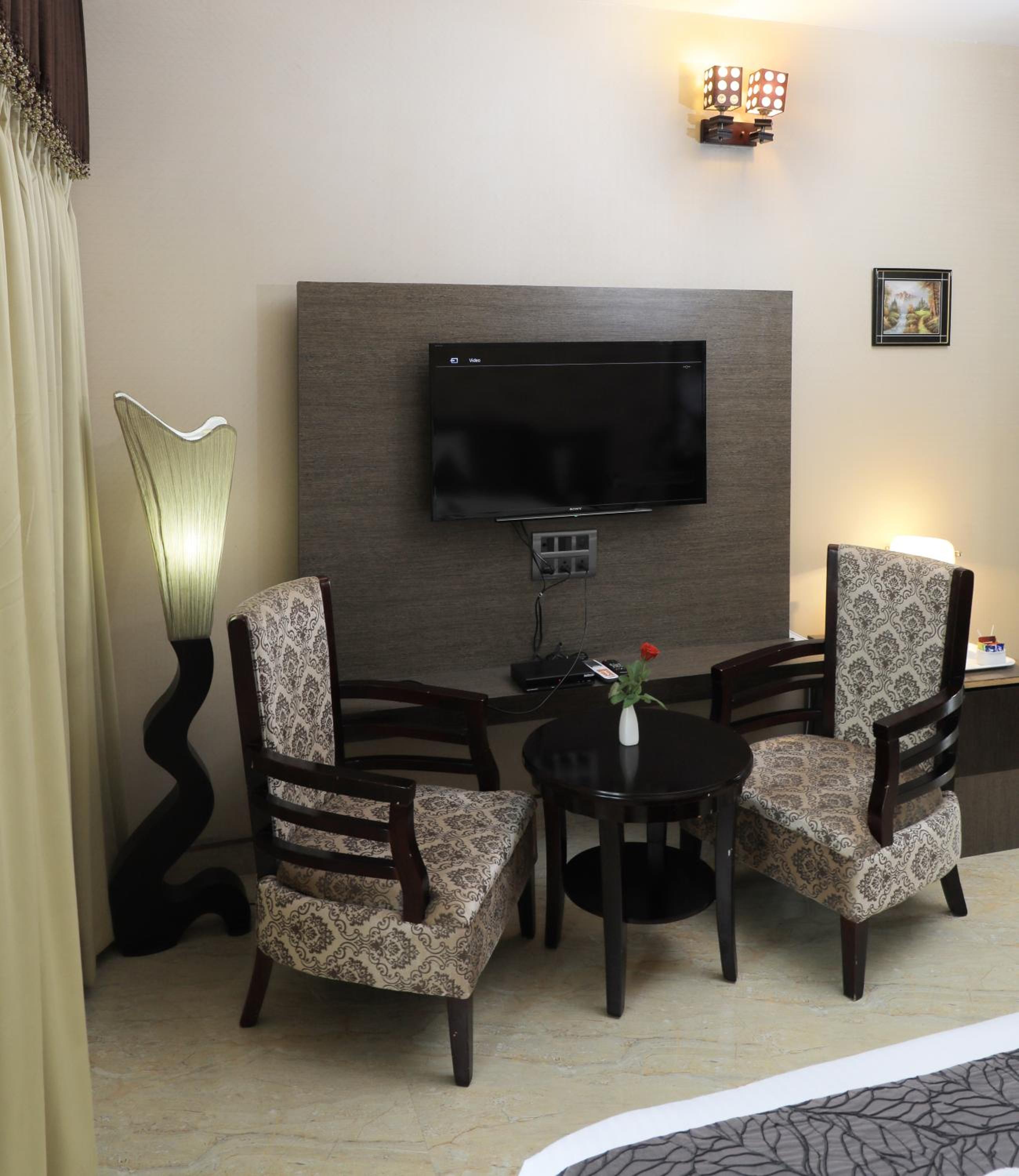 Elegance Room - Photo 6