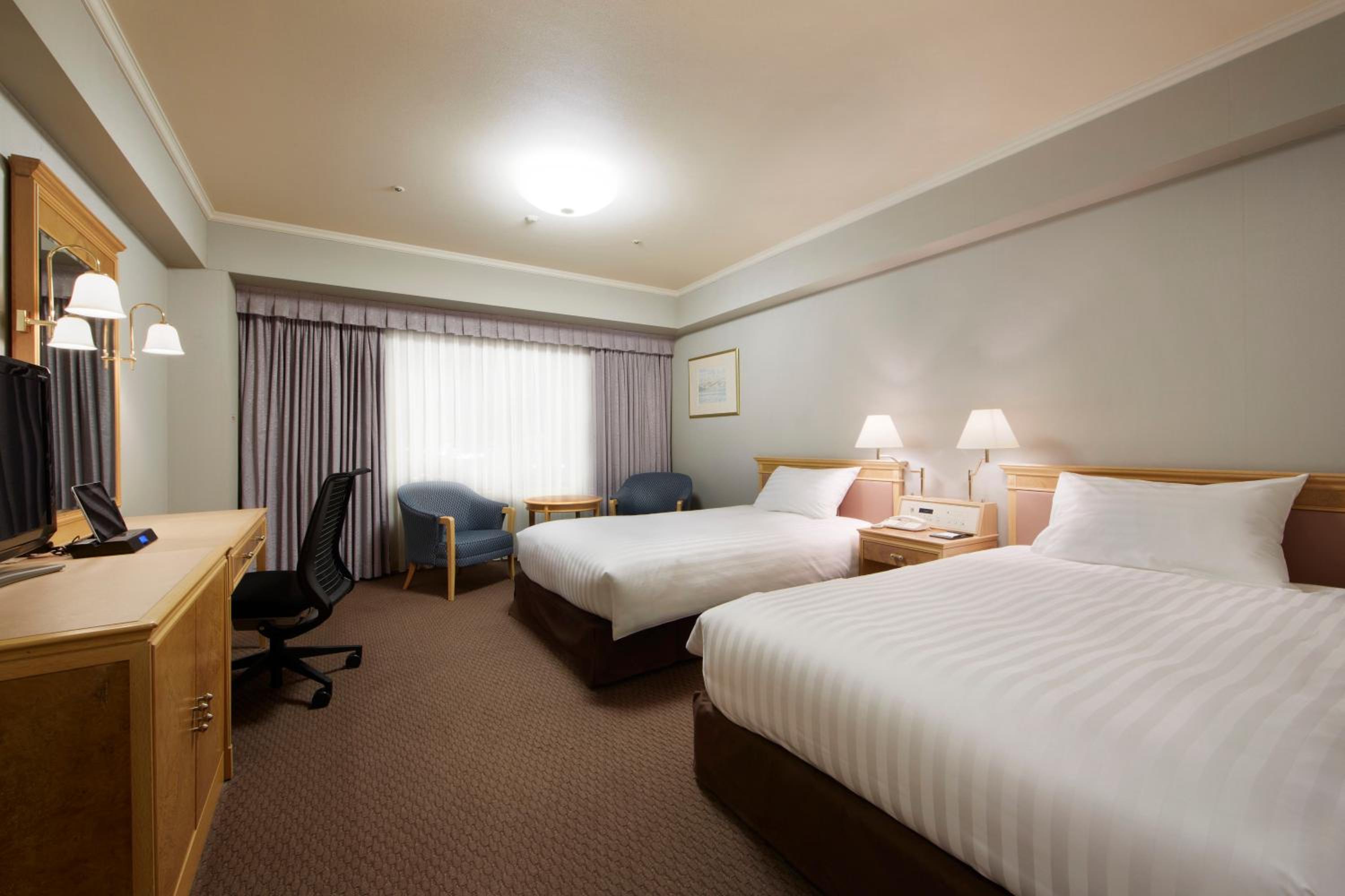 Executive Twin Room with Bayside View - Non-Smoking - Photo 1