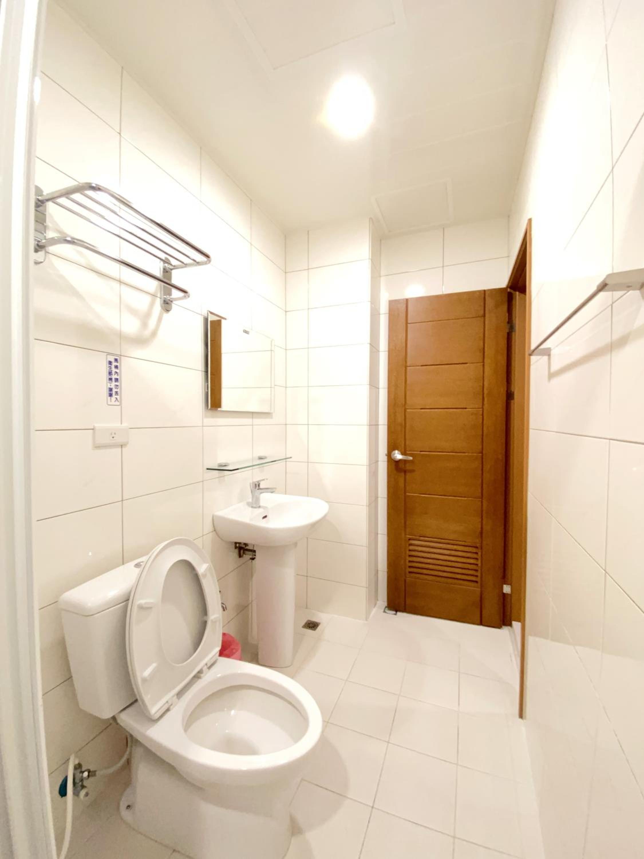 Standard Double Room - Photo 4