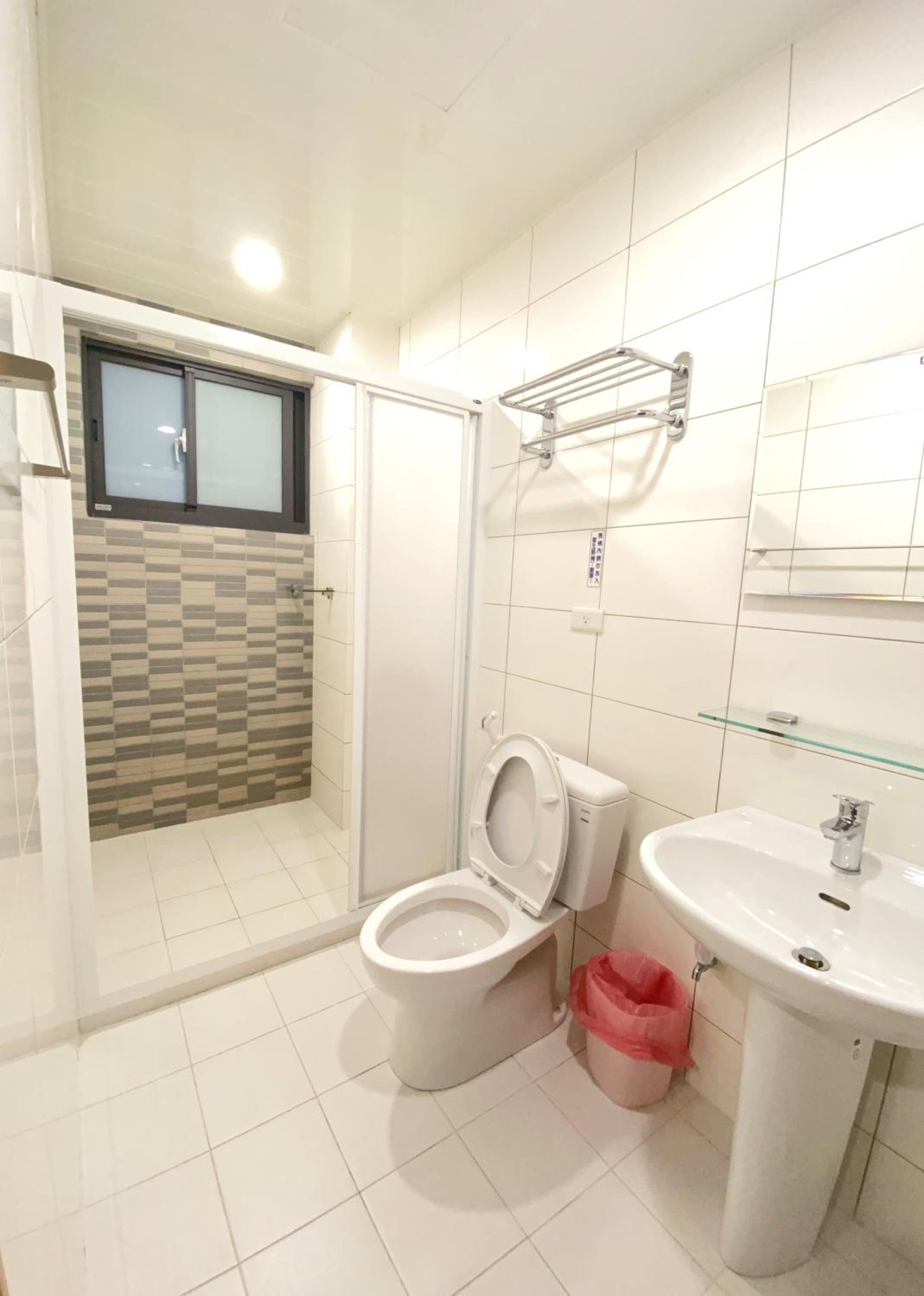 Standard Double Room - Photo 3