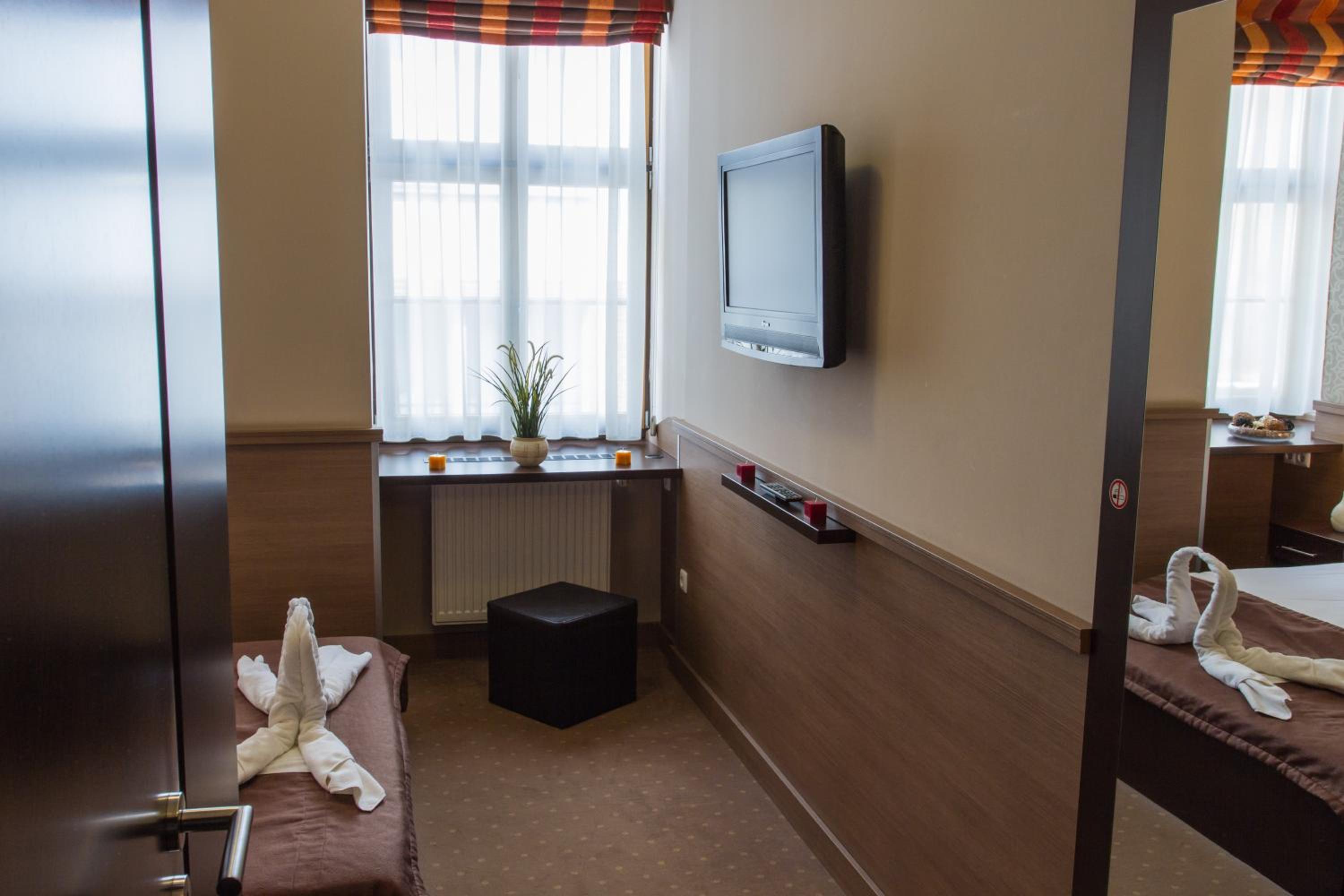 Double Room with Garden View - Photo 1
