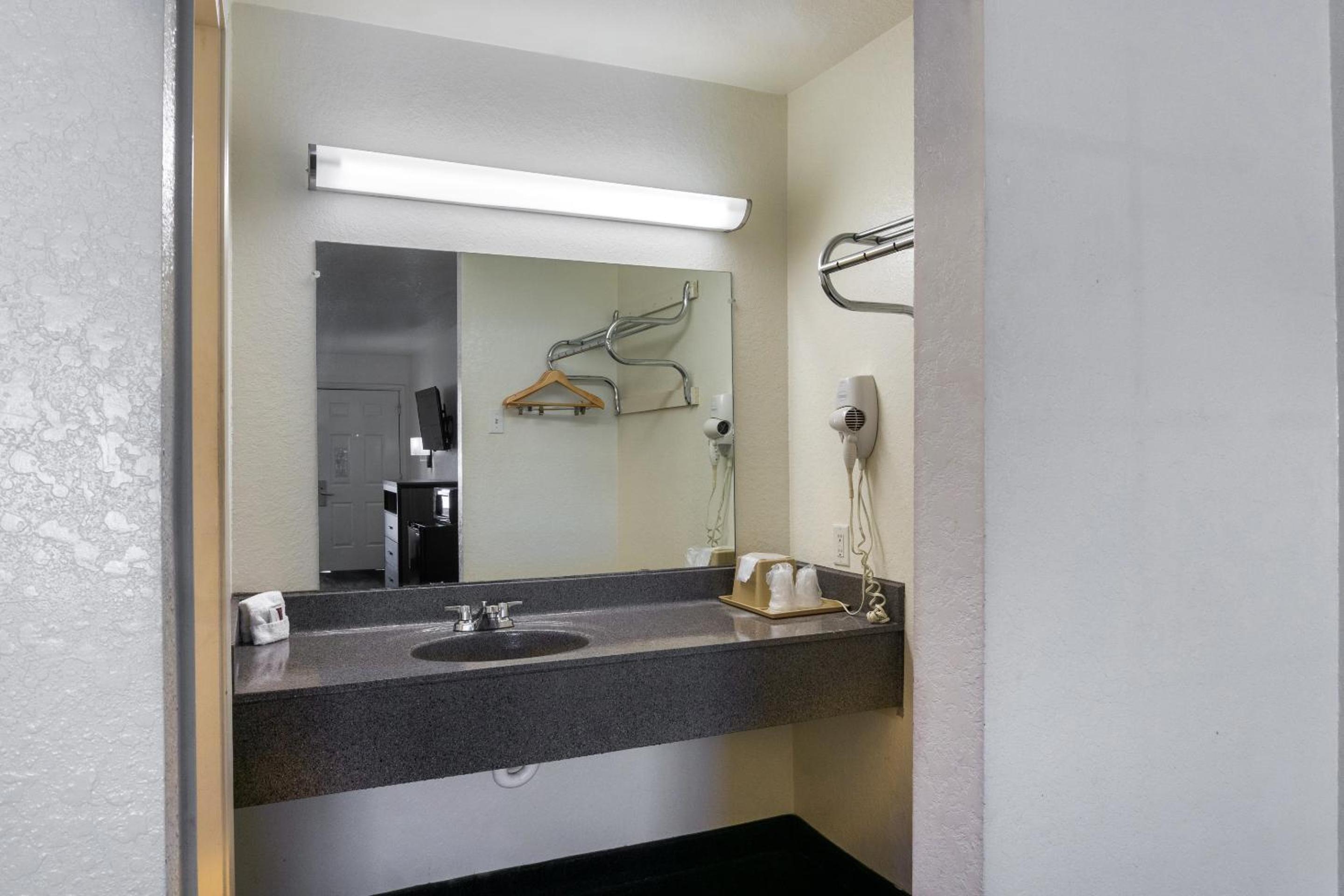 King Room - Photo 7