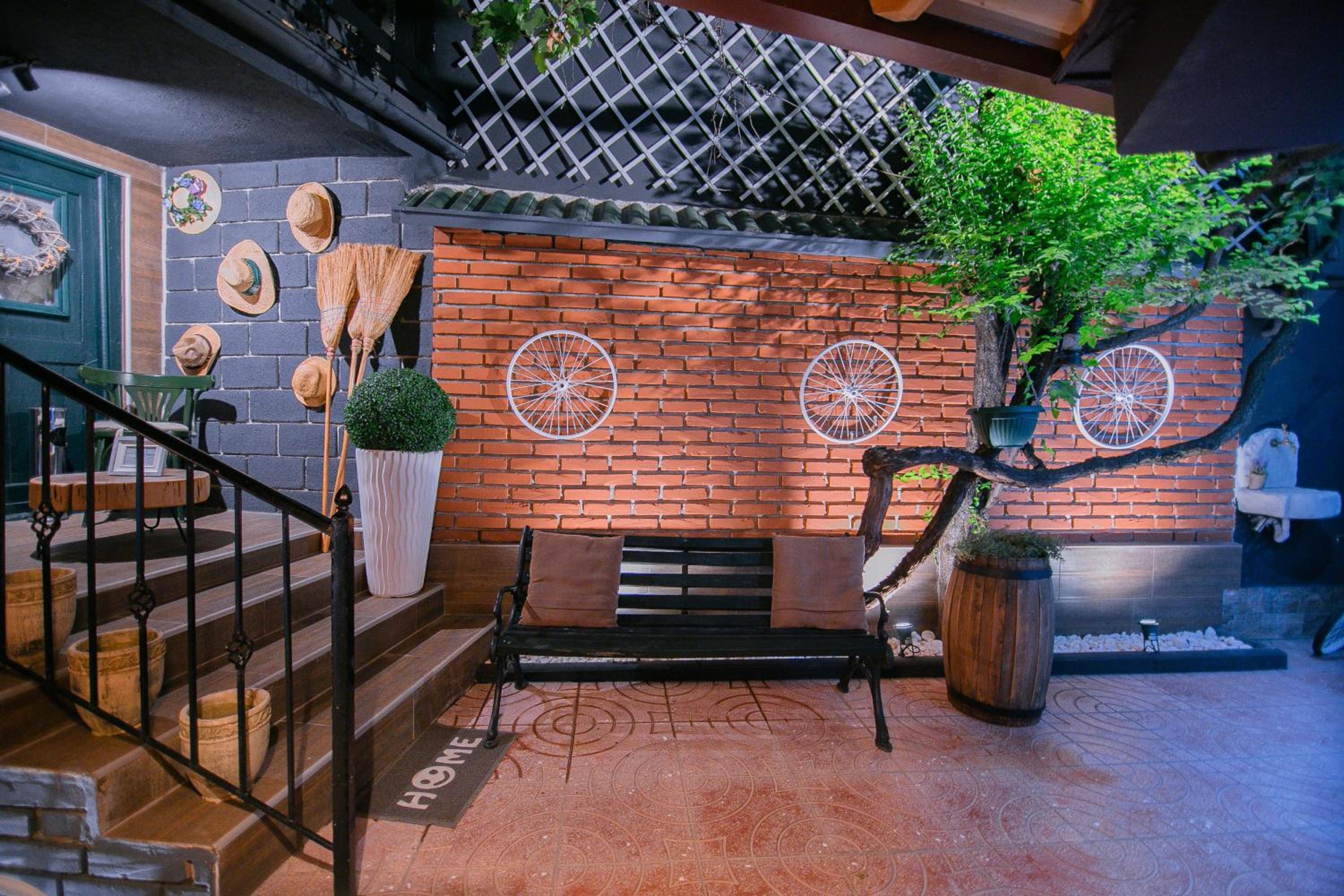 Villa photo 2