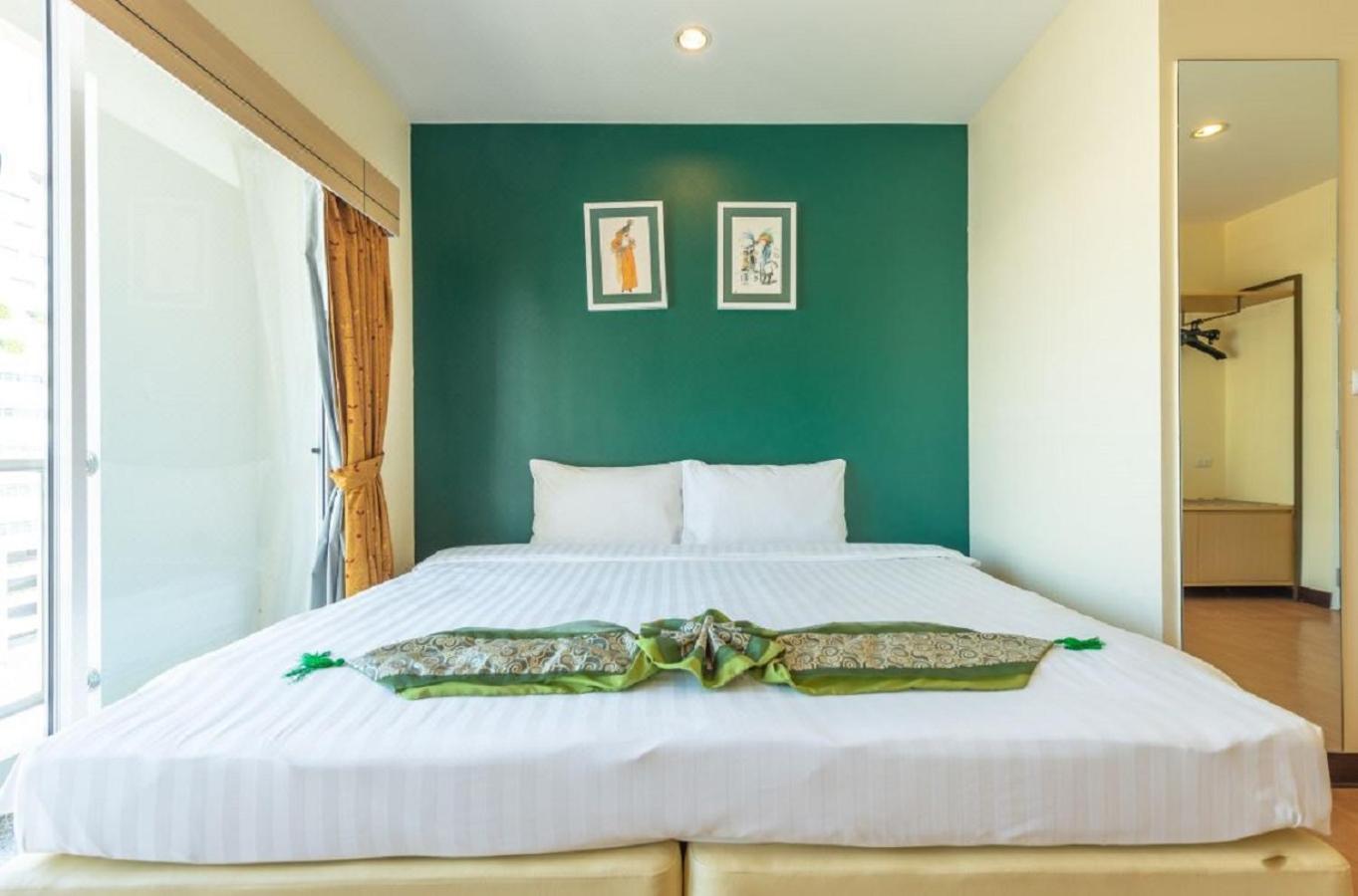 Deluxe Double or Twin Room photo 3