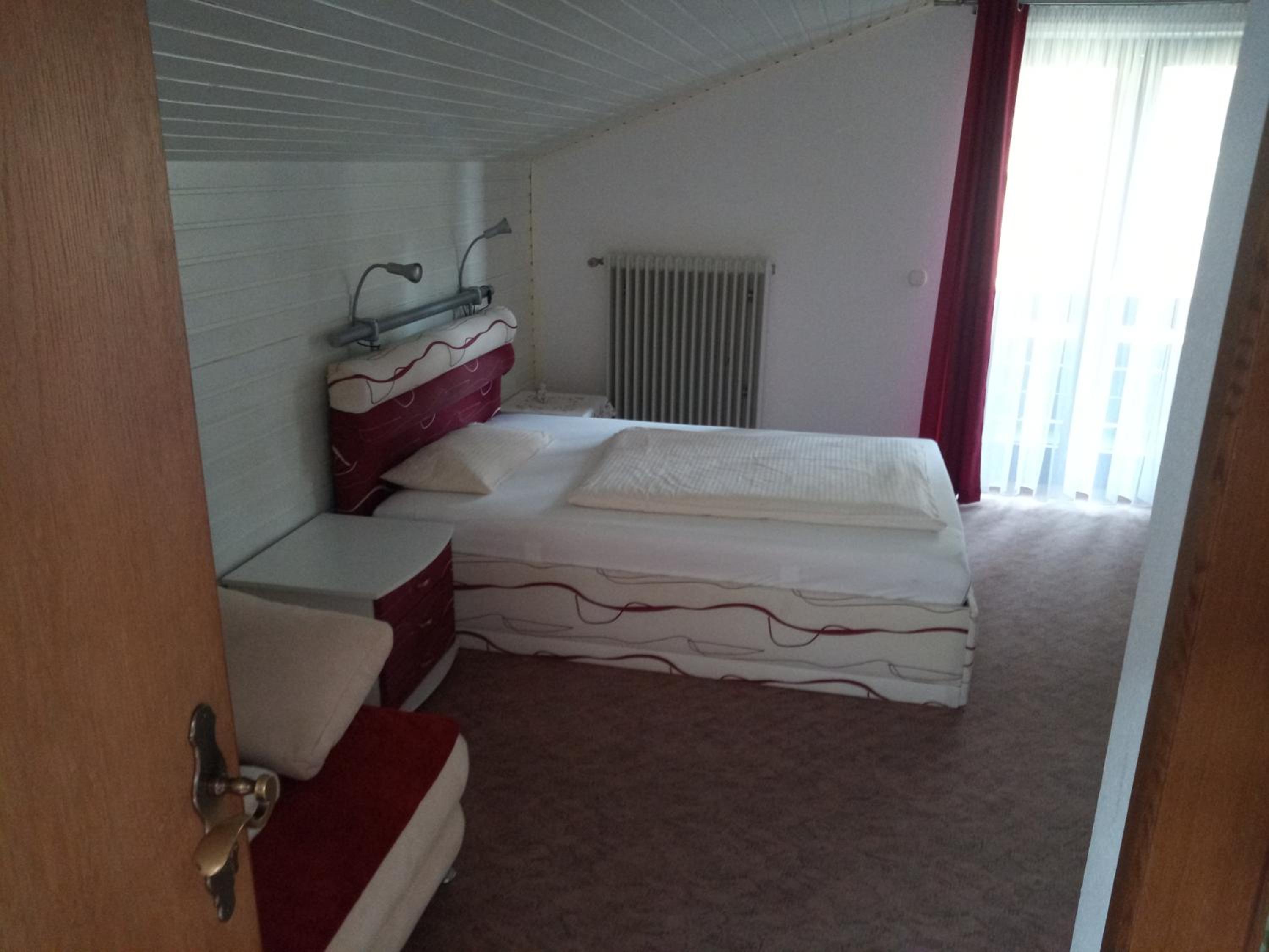 Single Room photo 2