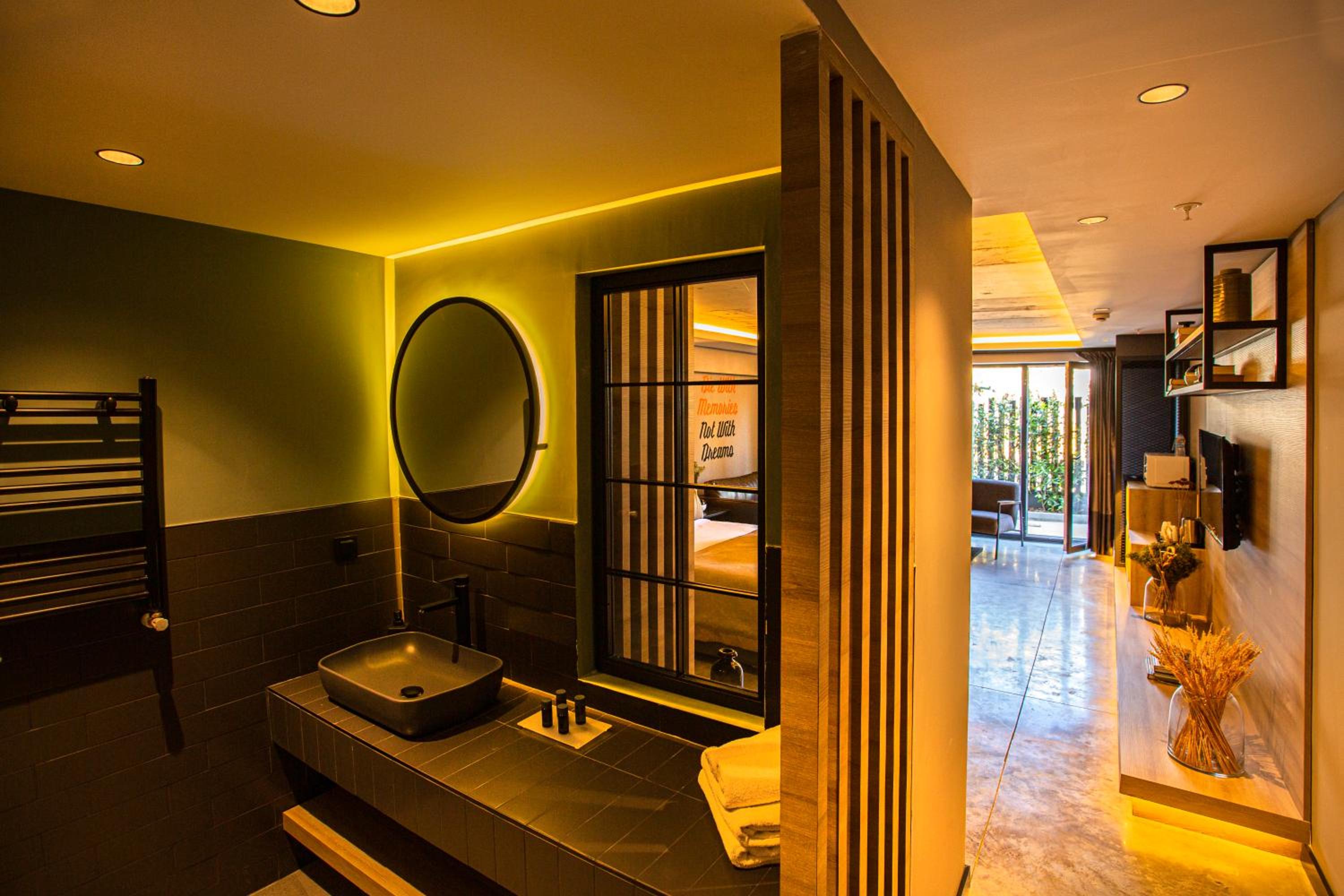  JAKUZI SUITE WITH GARDEN photo 3
