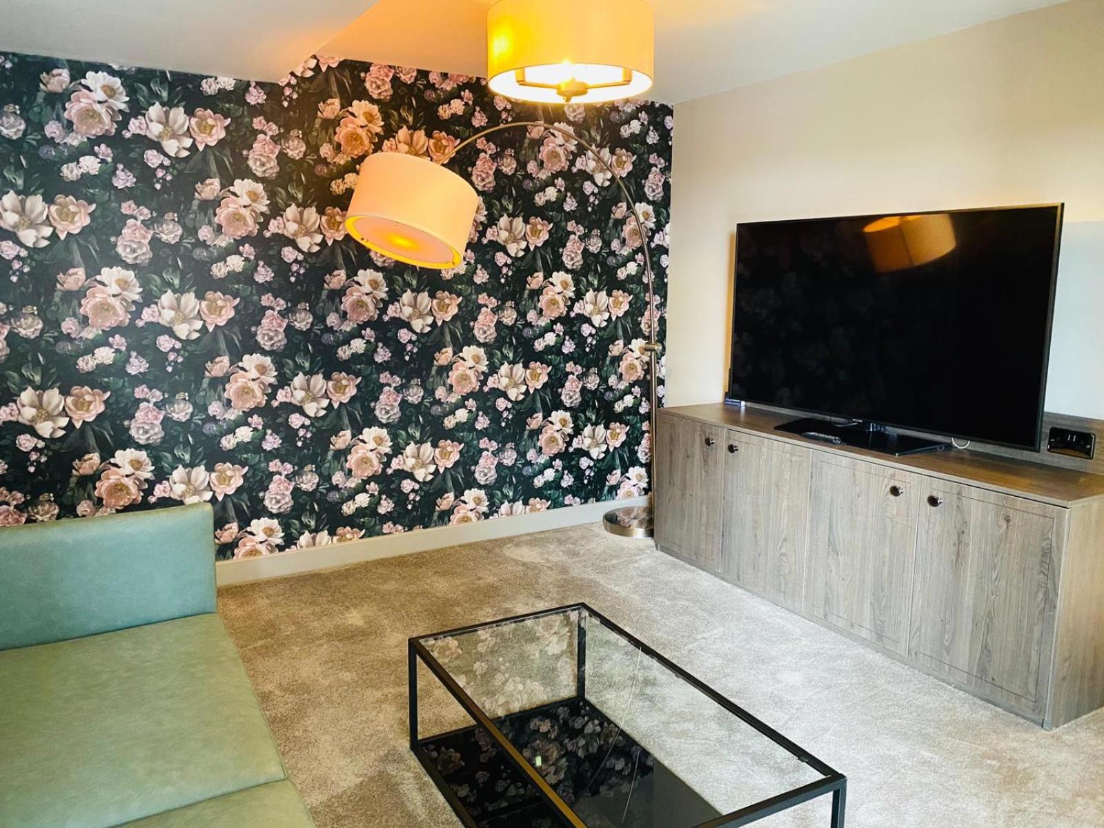 Suite - Photo 5