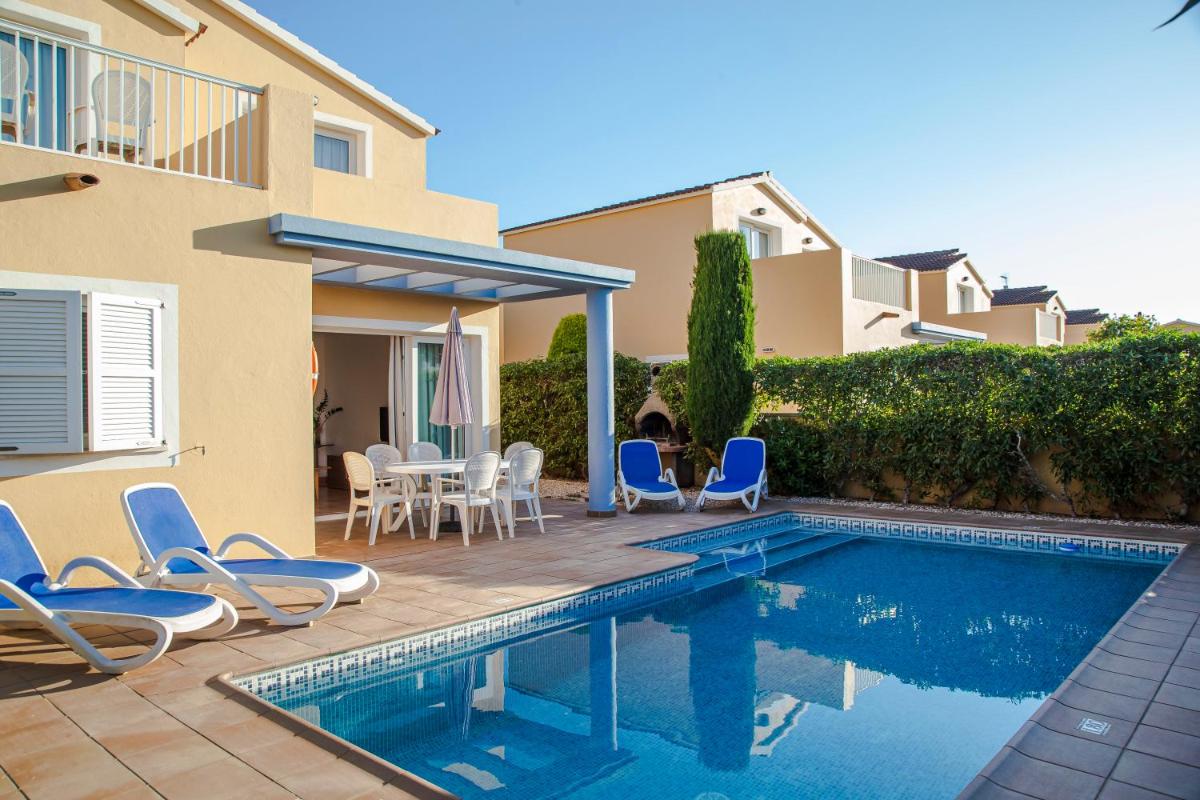 Three-Bedroom Villa photo 1
