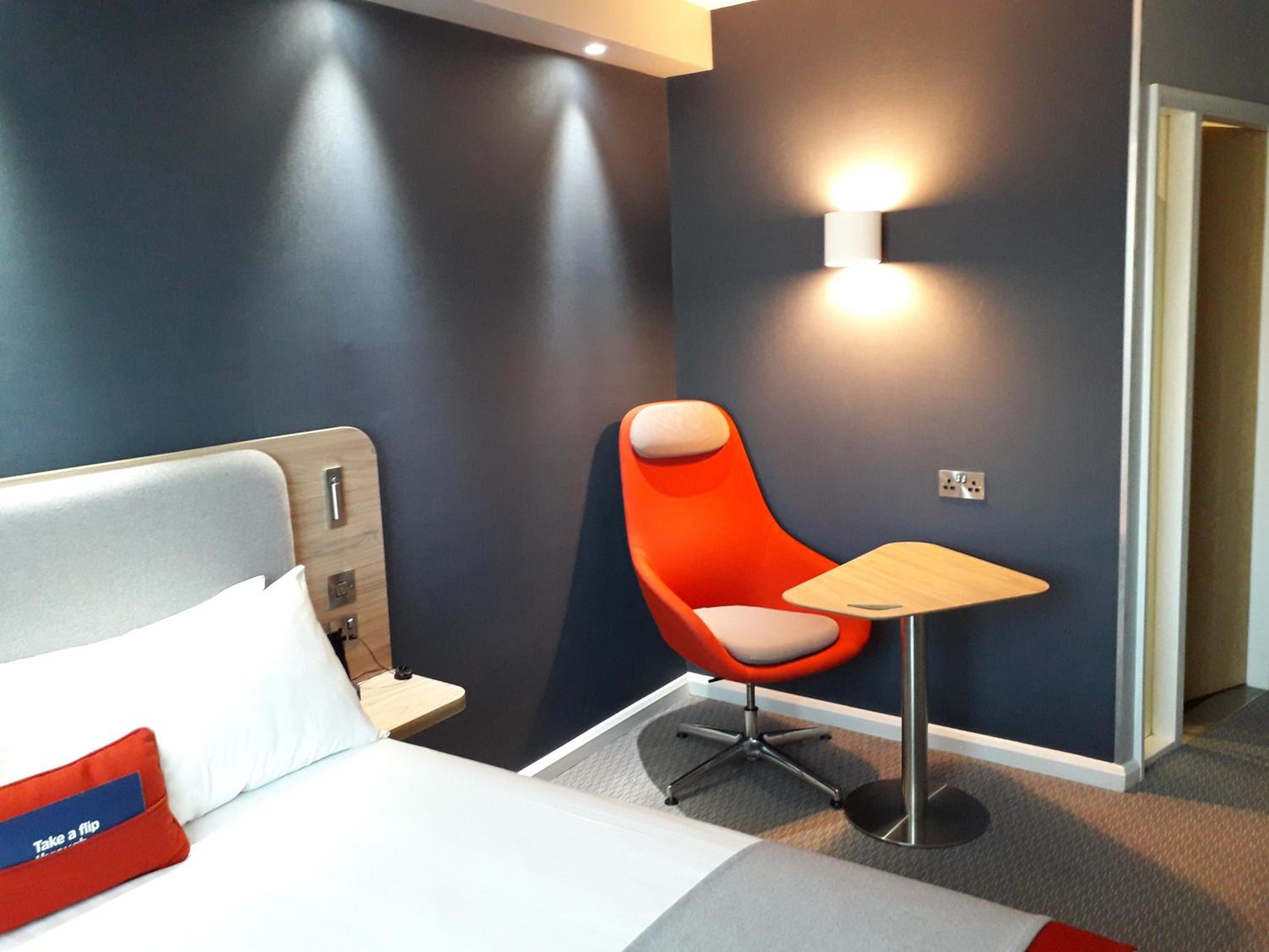 Standard Double Room with Free Hot Breakfast photo 3
