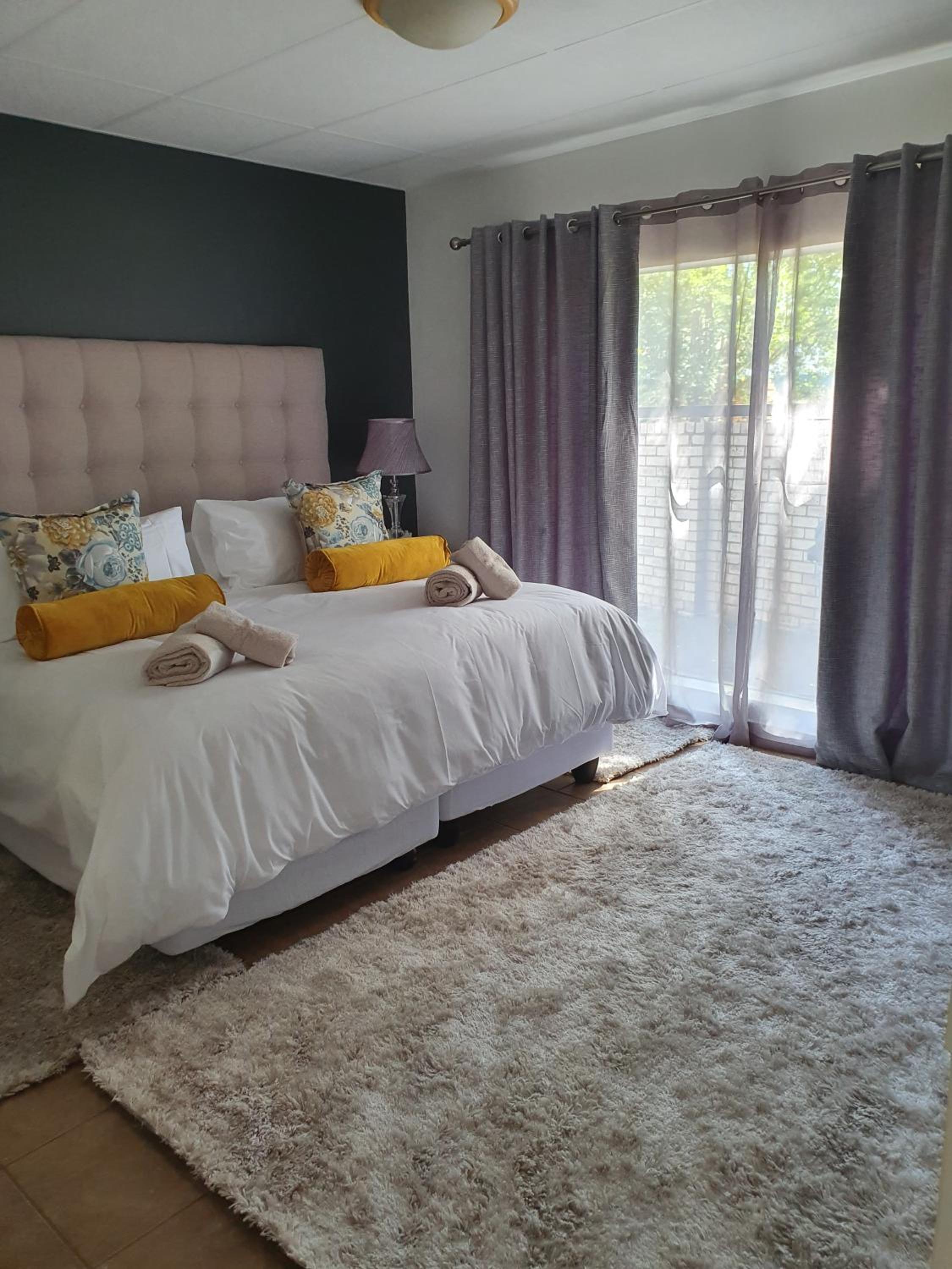 Double or Twin Room photo 3
