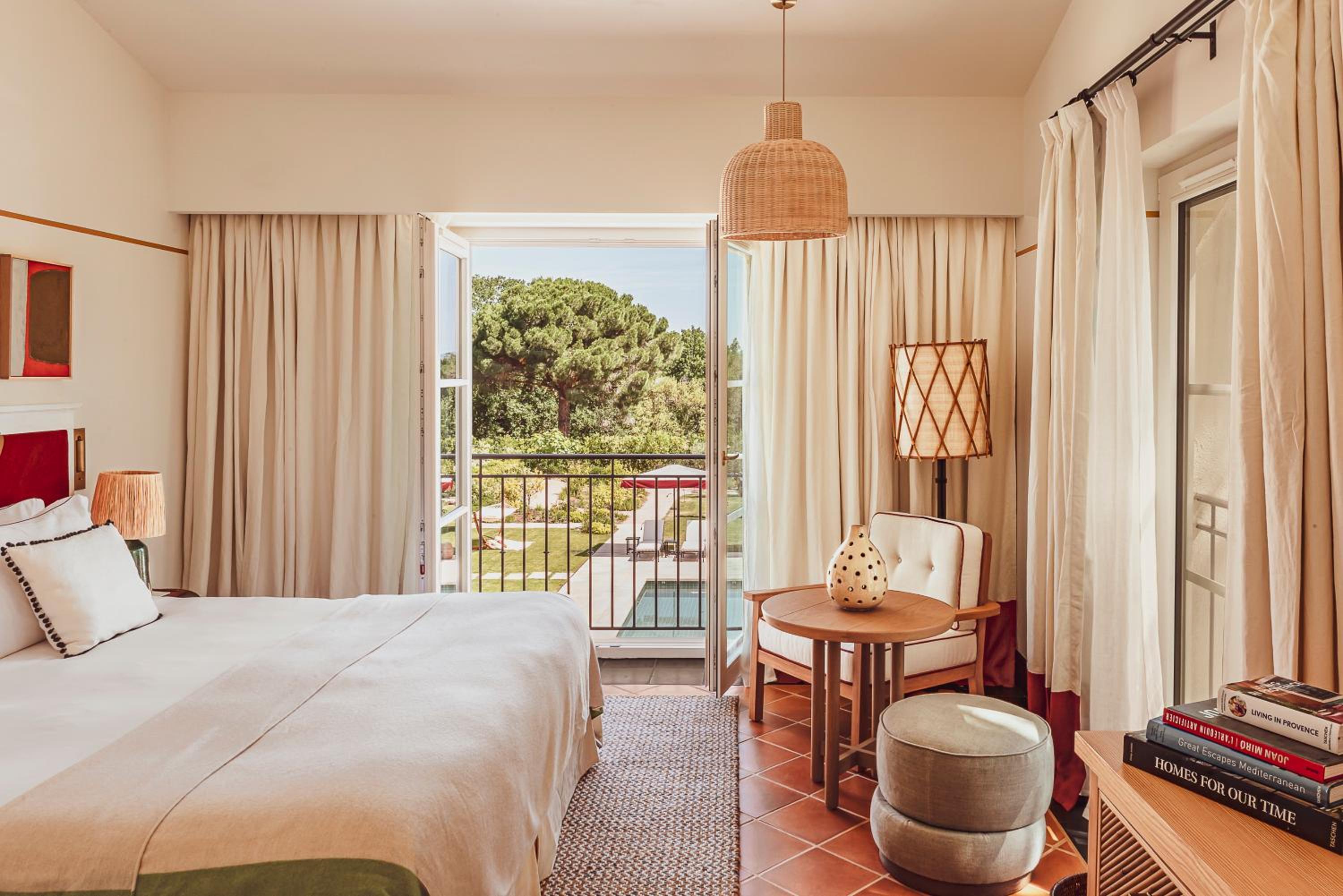 Deluxe Room - Double or Twin - Photo 6
