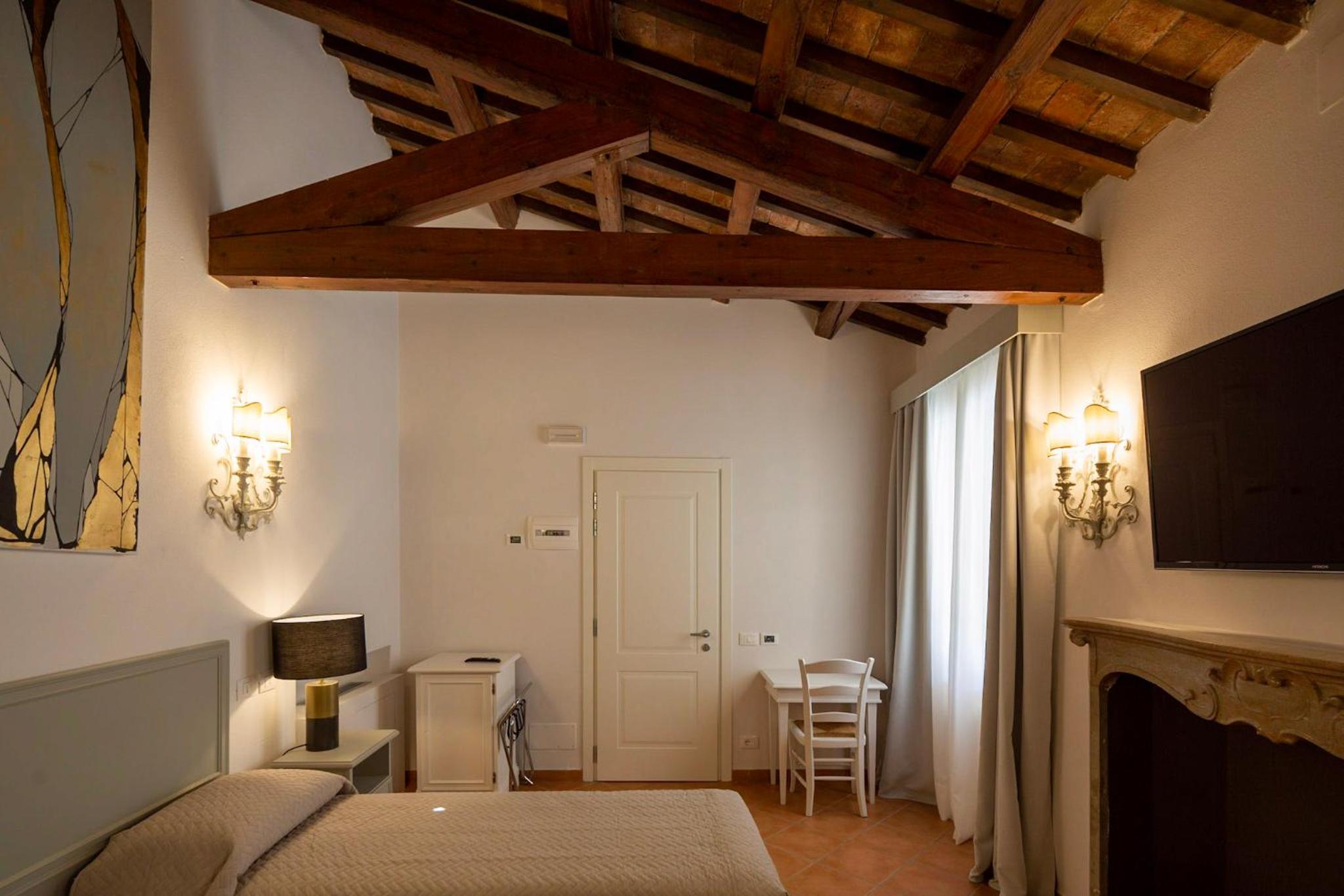 Double or Twin Room - Photo 27