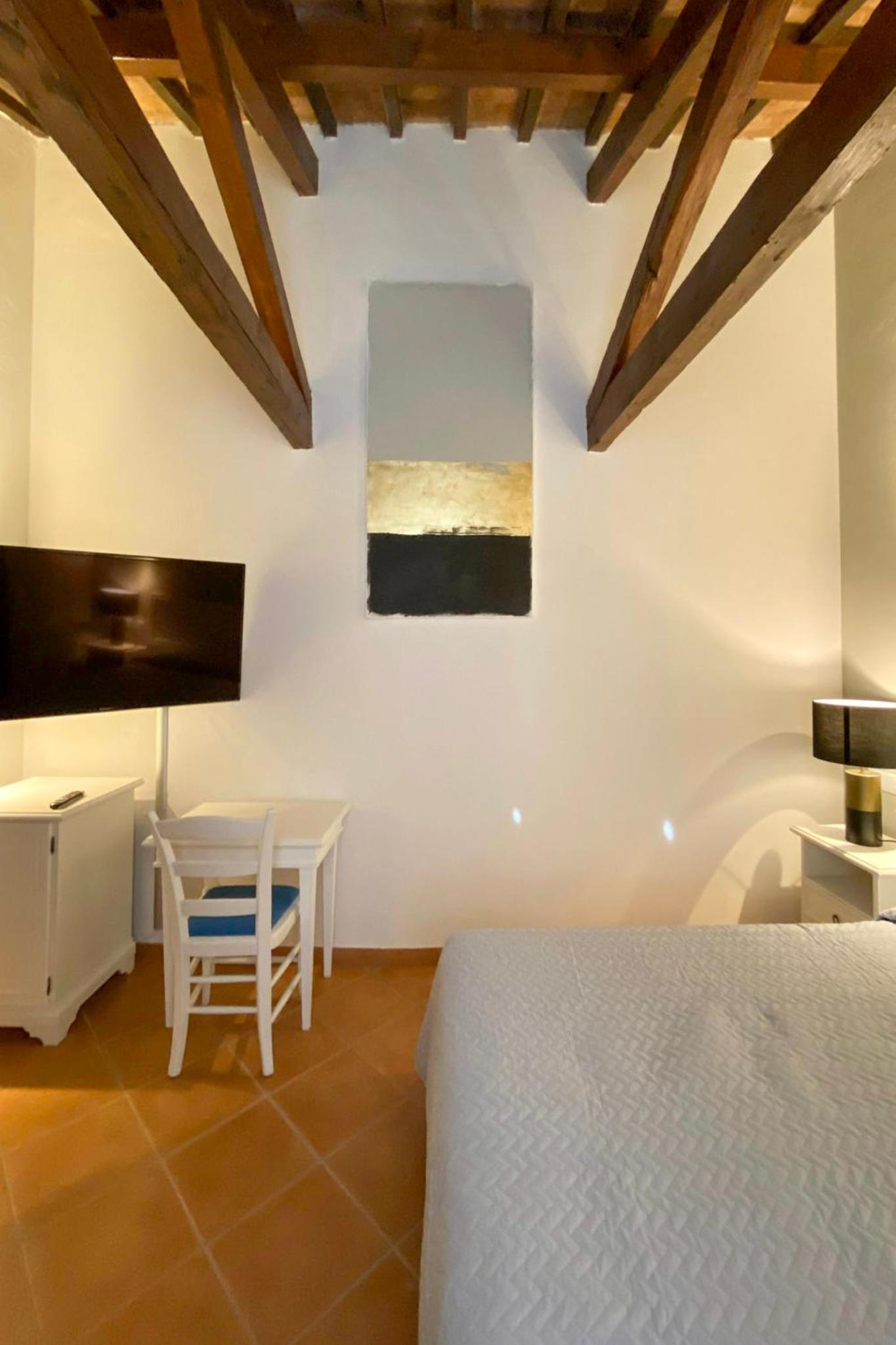Double or Twin Room - Photo 32
