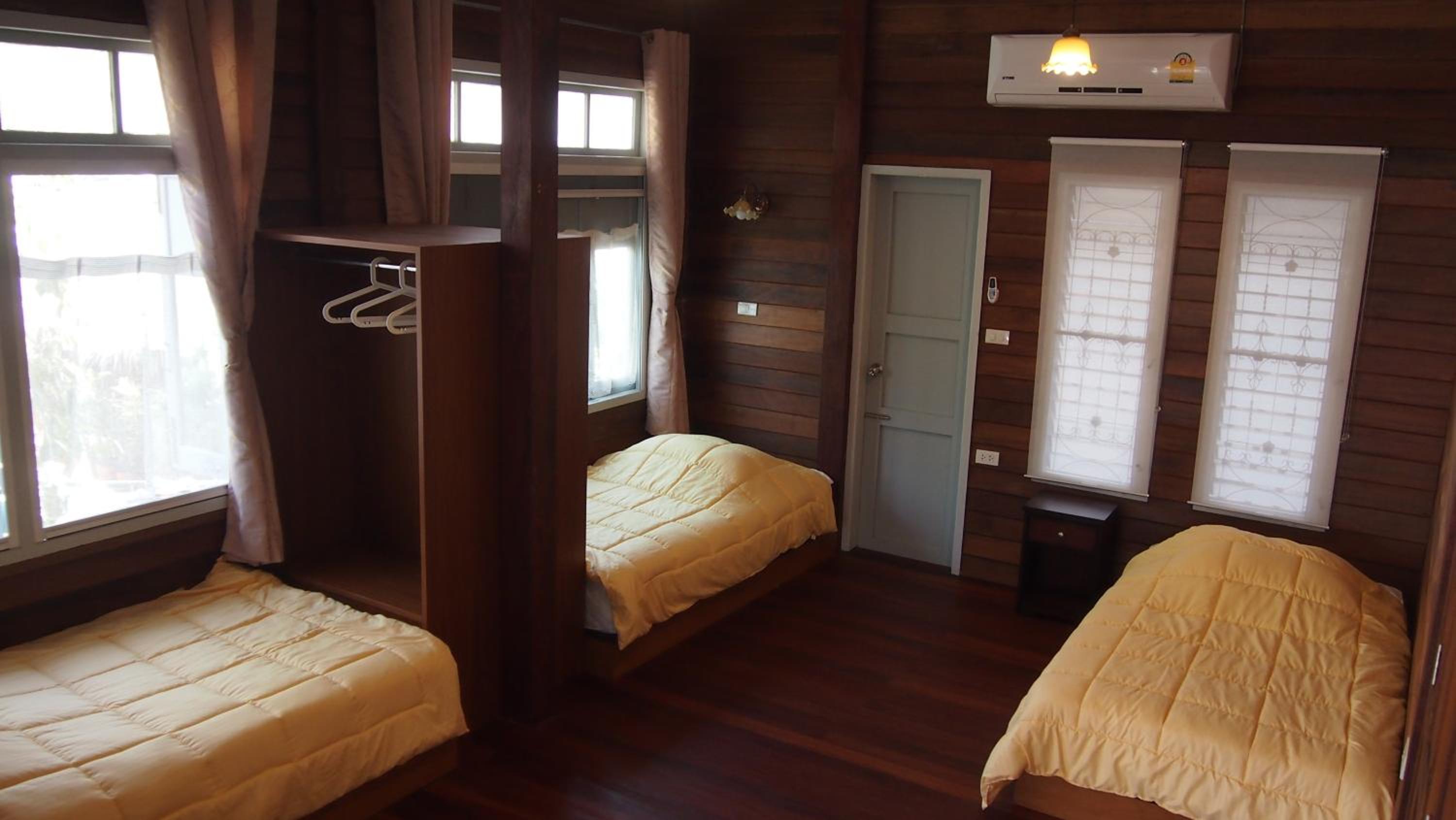 Basic Triple Room photo 1