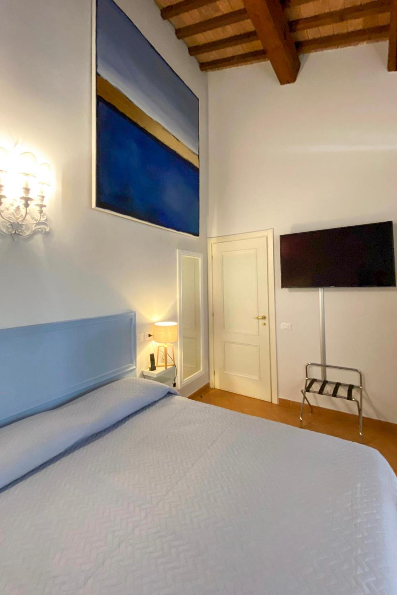 Double or Twin Room - Photo 34