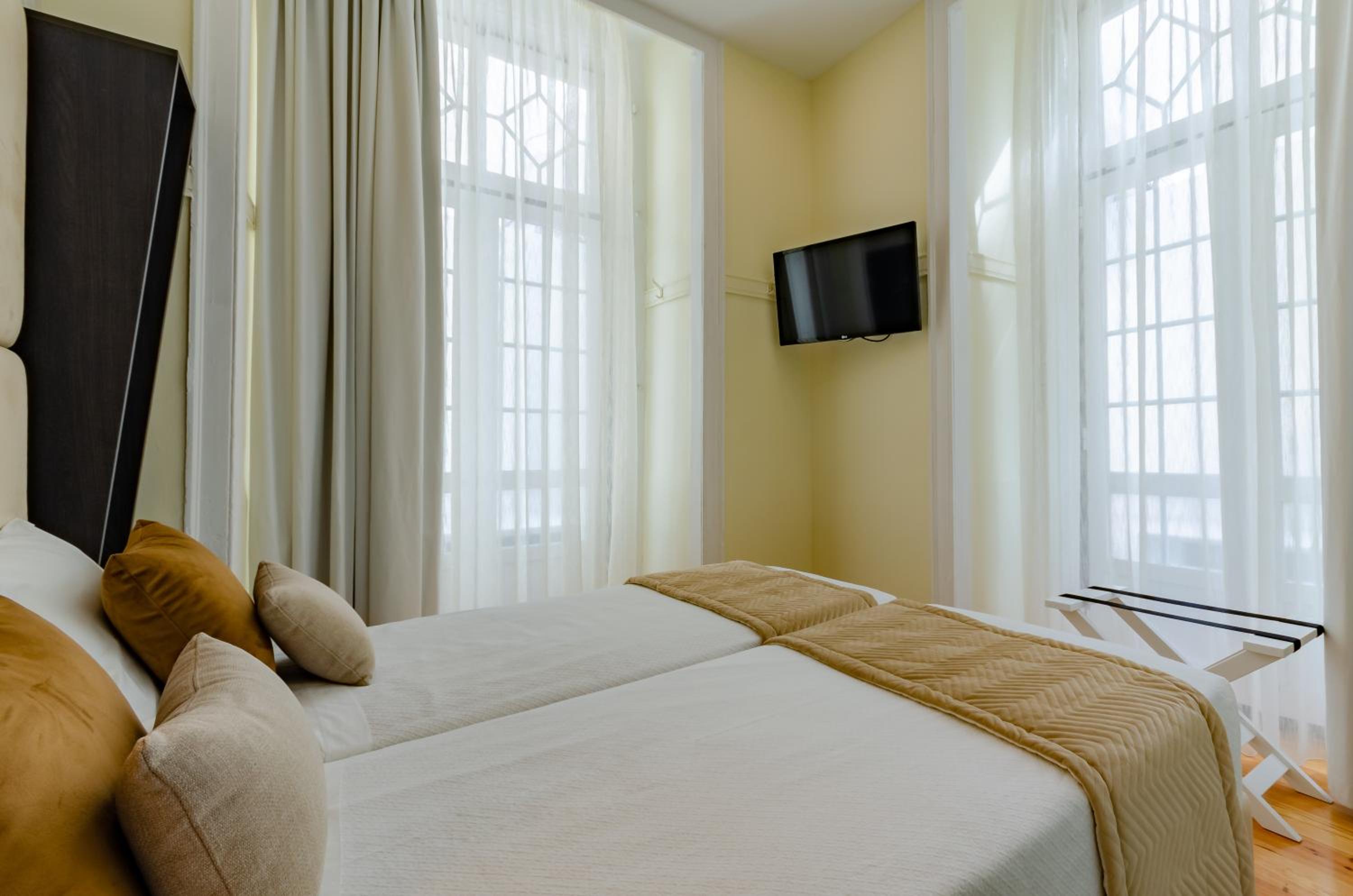 Superior Double Room - Photo 9