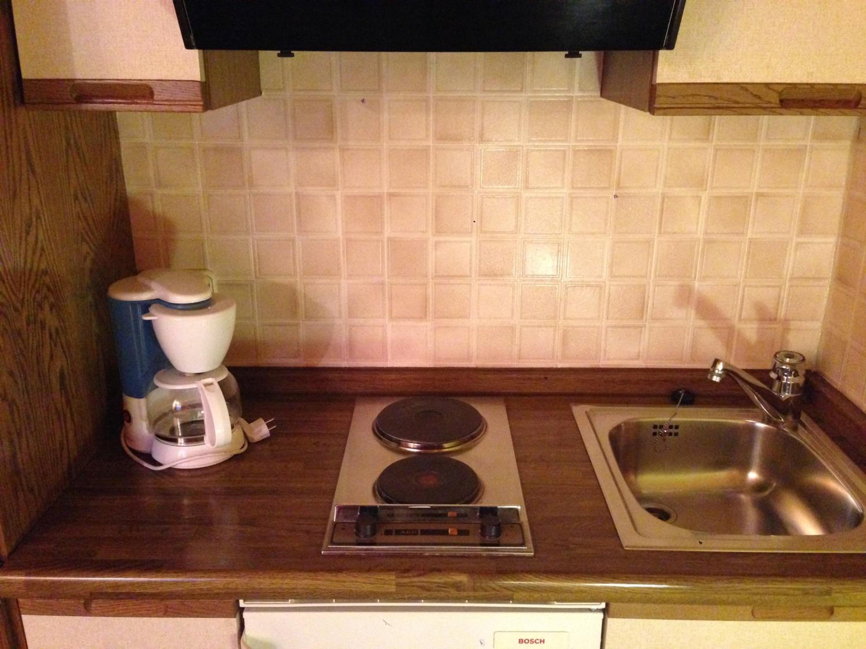 One-Bedroom Apartment (2 Adults) - Photo 6