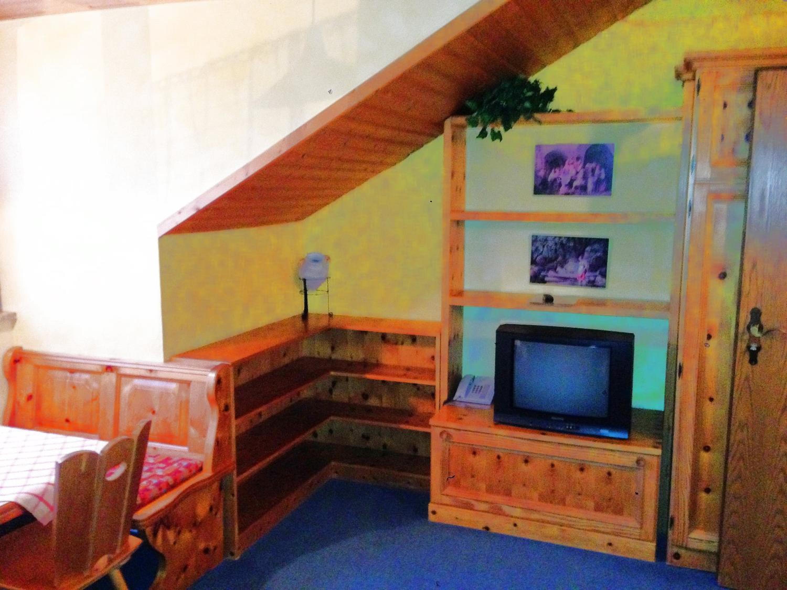 One-Bedroom Apartment (2 Adults) - Photo 4