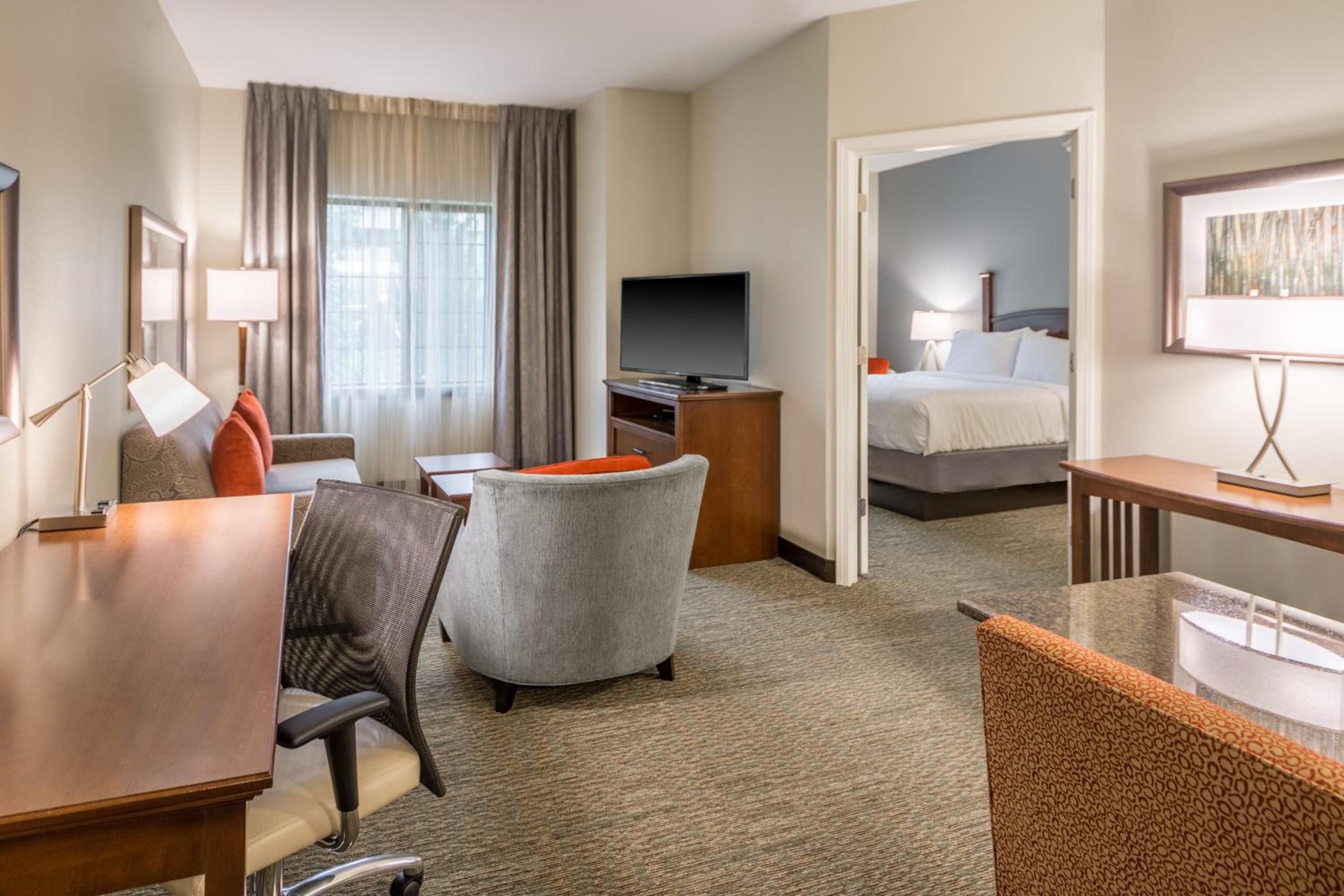 One-Bedroom King Suite with Sofa Bed - Photo 4