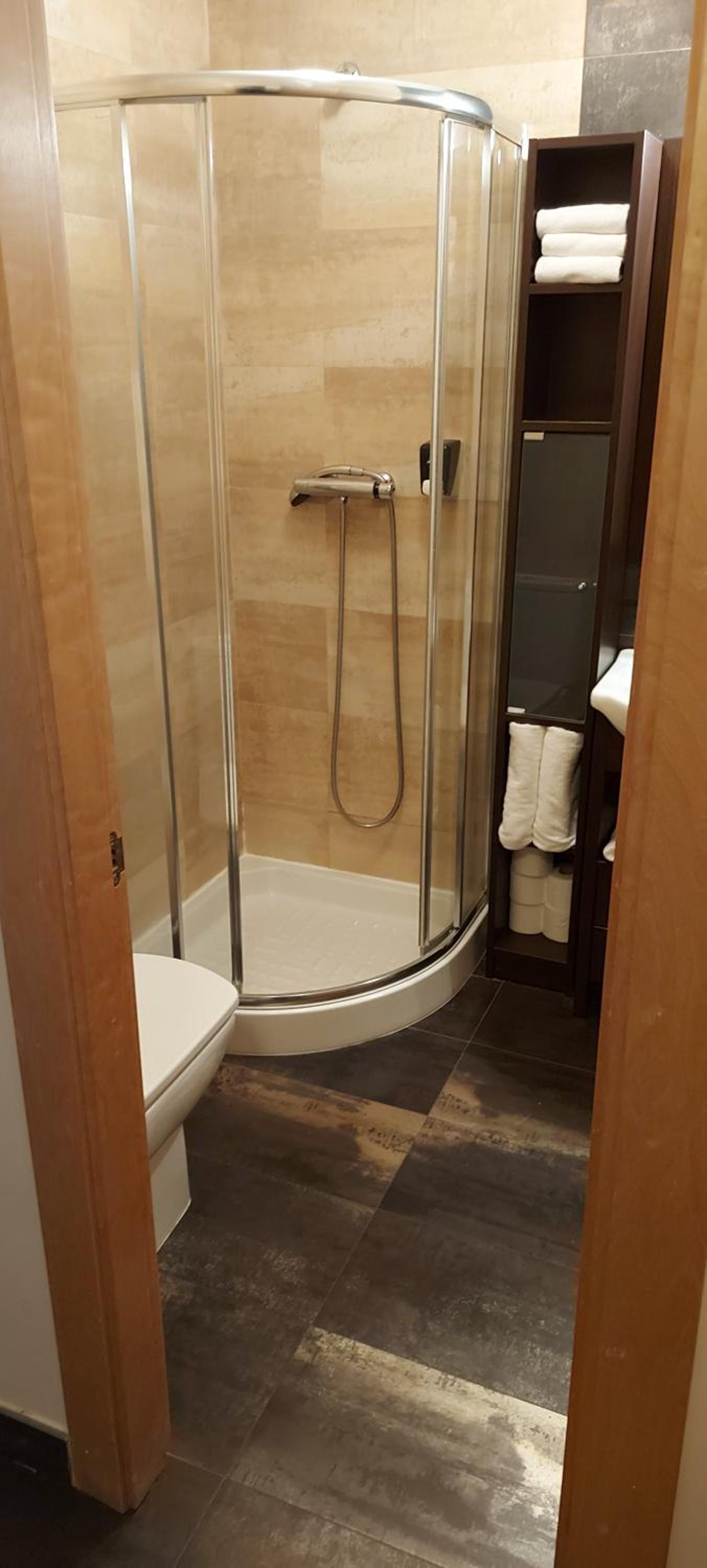 Double Room - Photo 4
