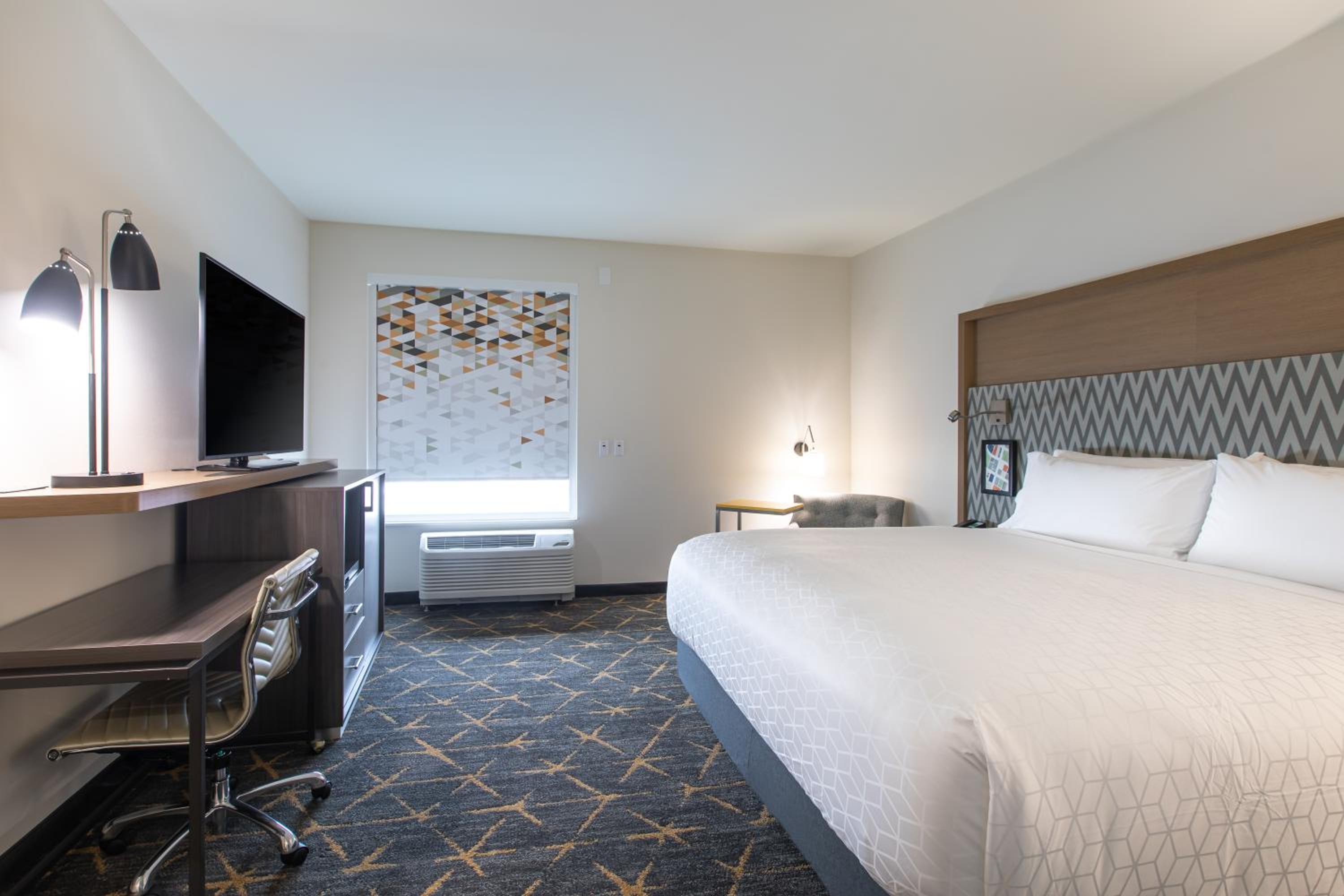 King Suite with Sofa Bed - Photo 2