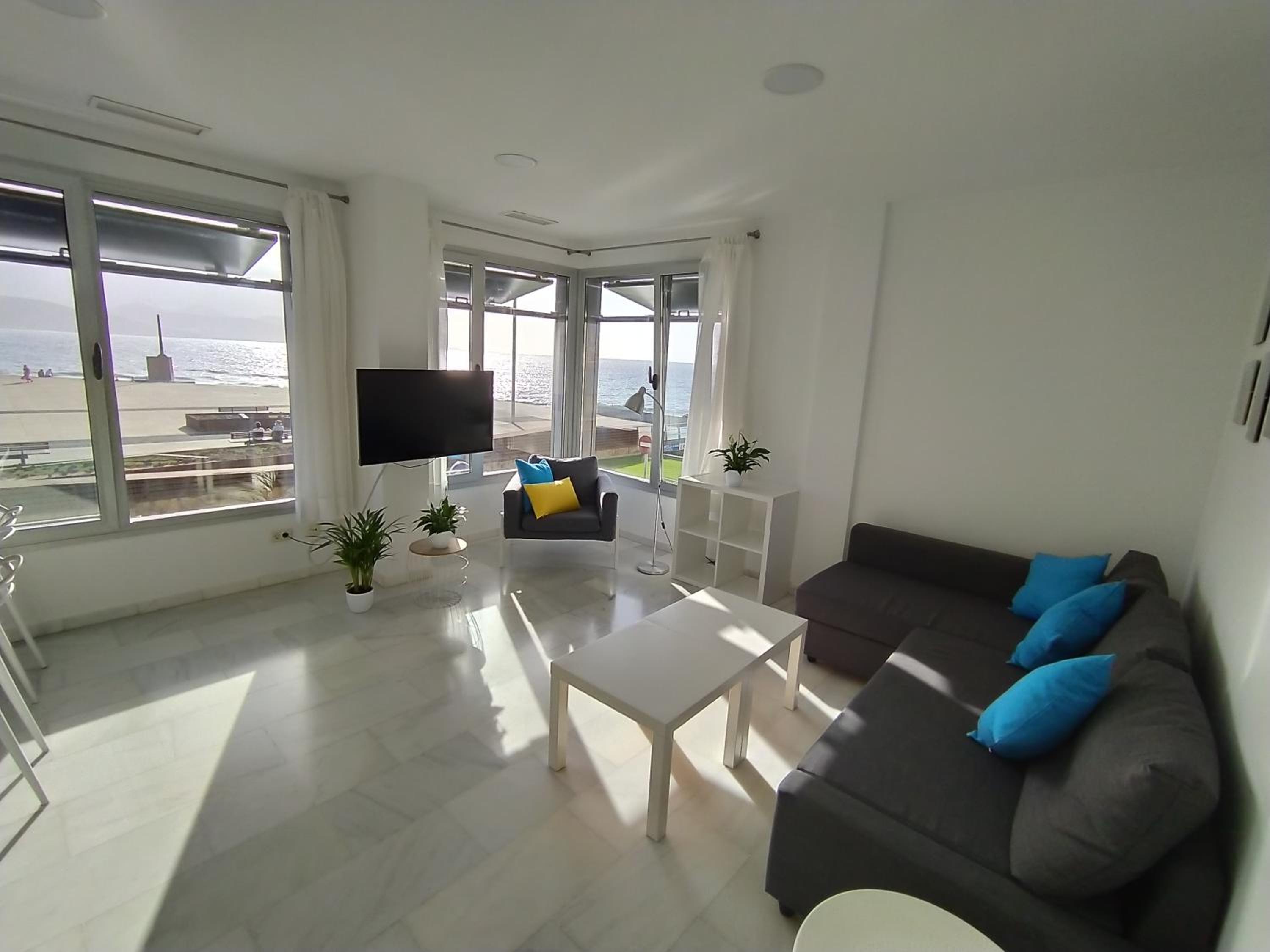 Apartamento con vista al mar