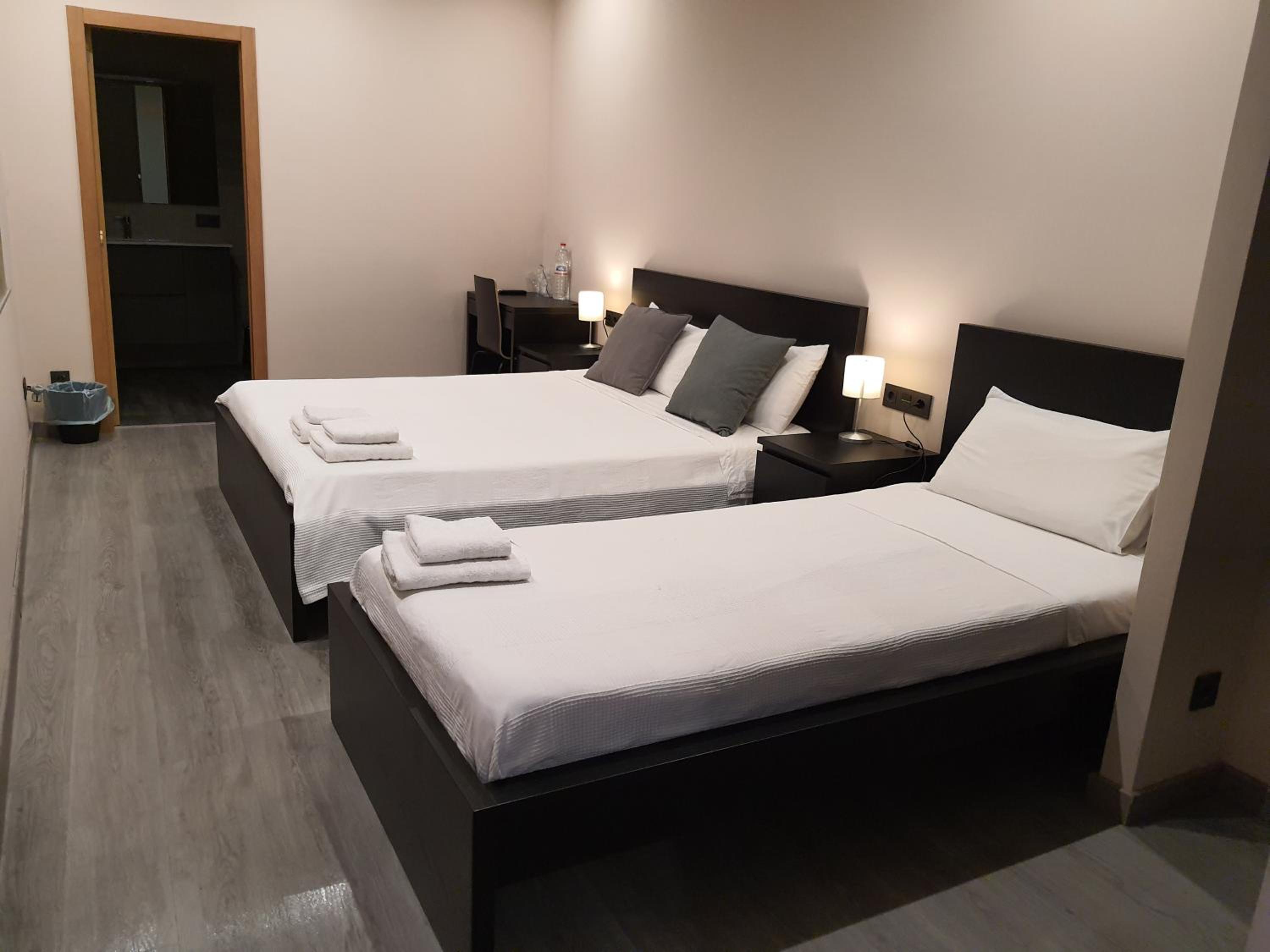 Habitación Triple con Baño Privado