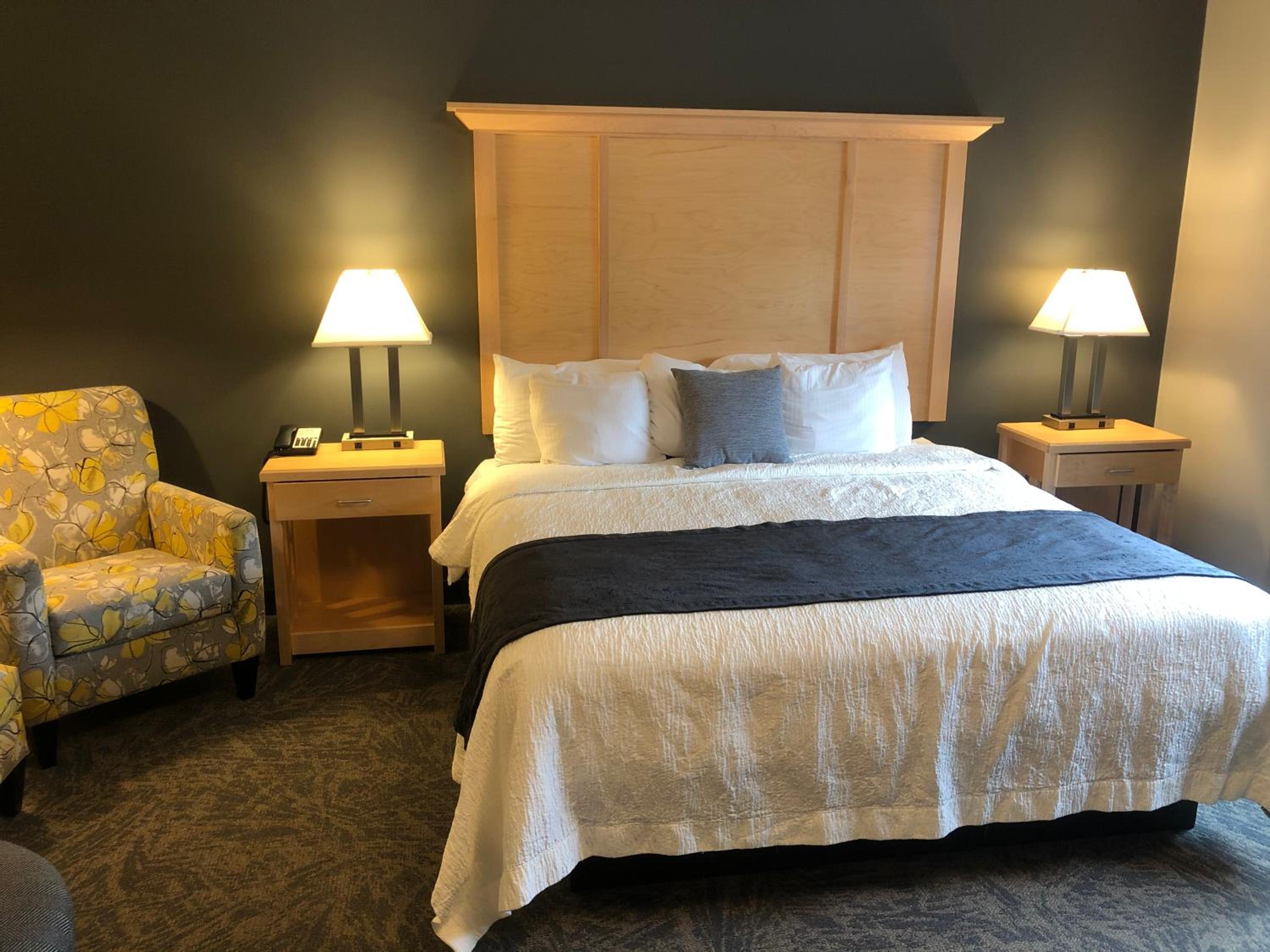 Standard King Room photo 1