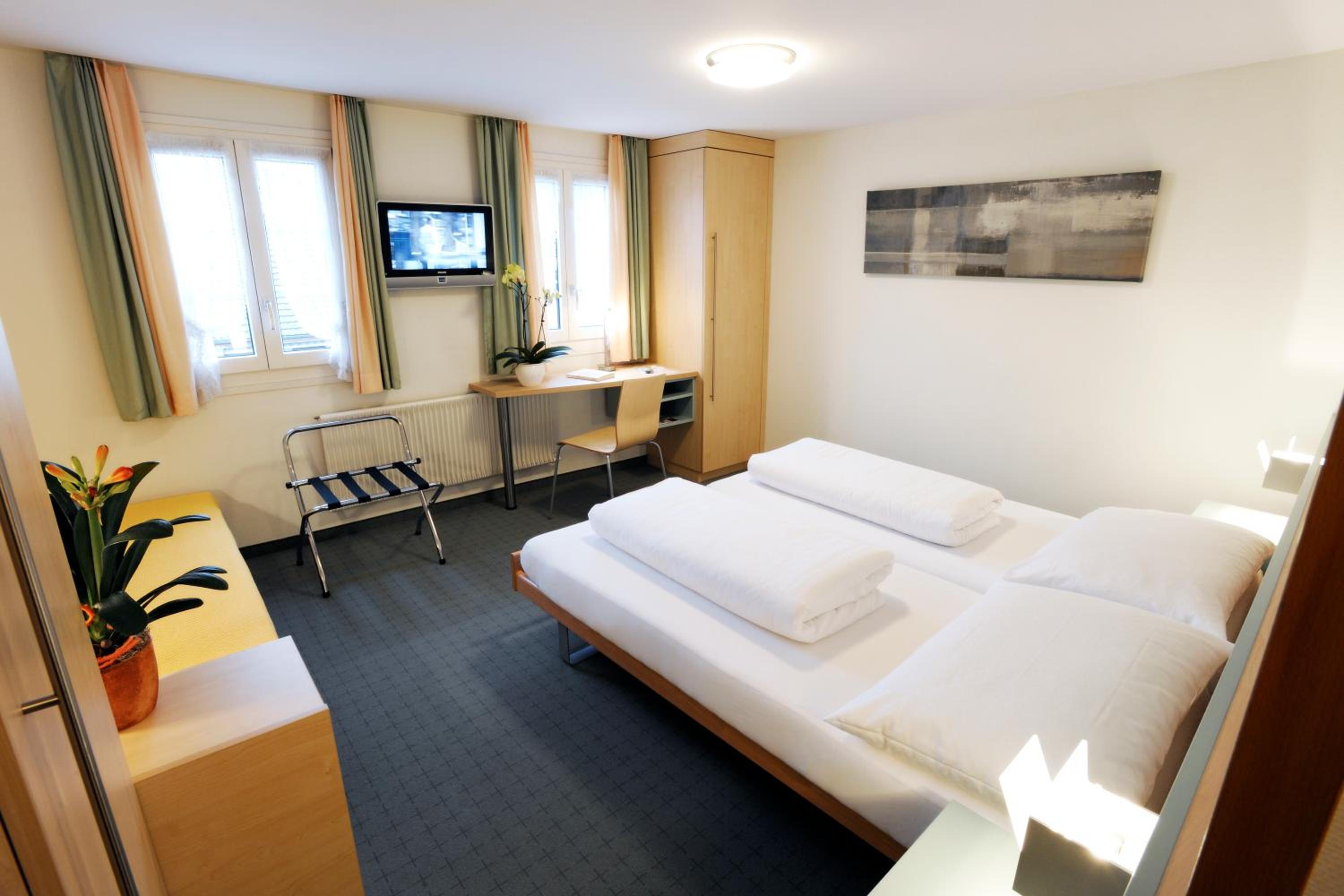 Double Room - Photo 4