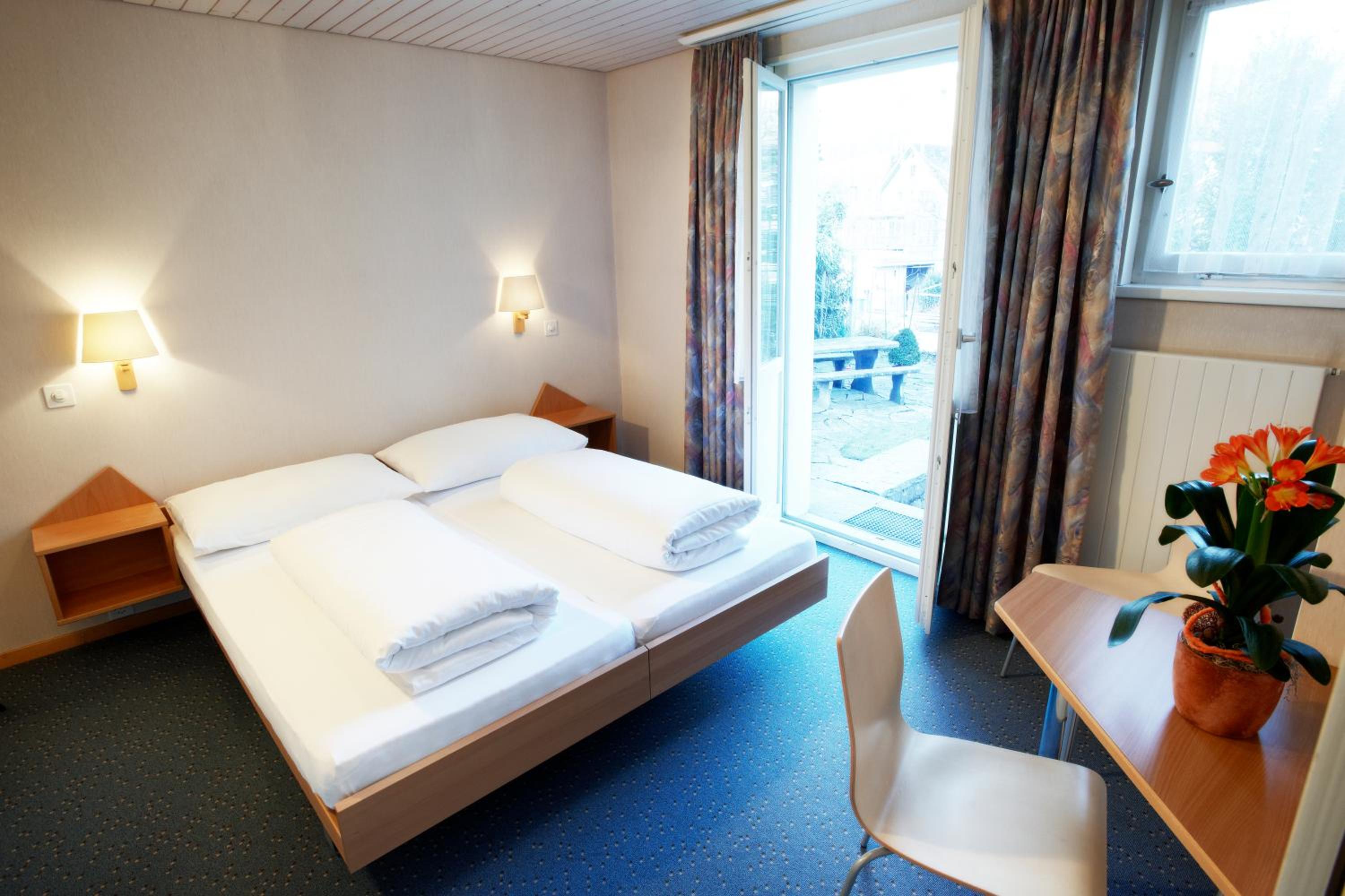 Double Room - Photo 7