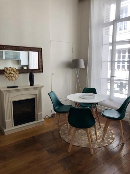 Apartment with Terrace photo 3