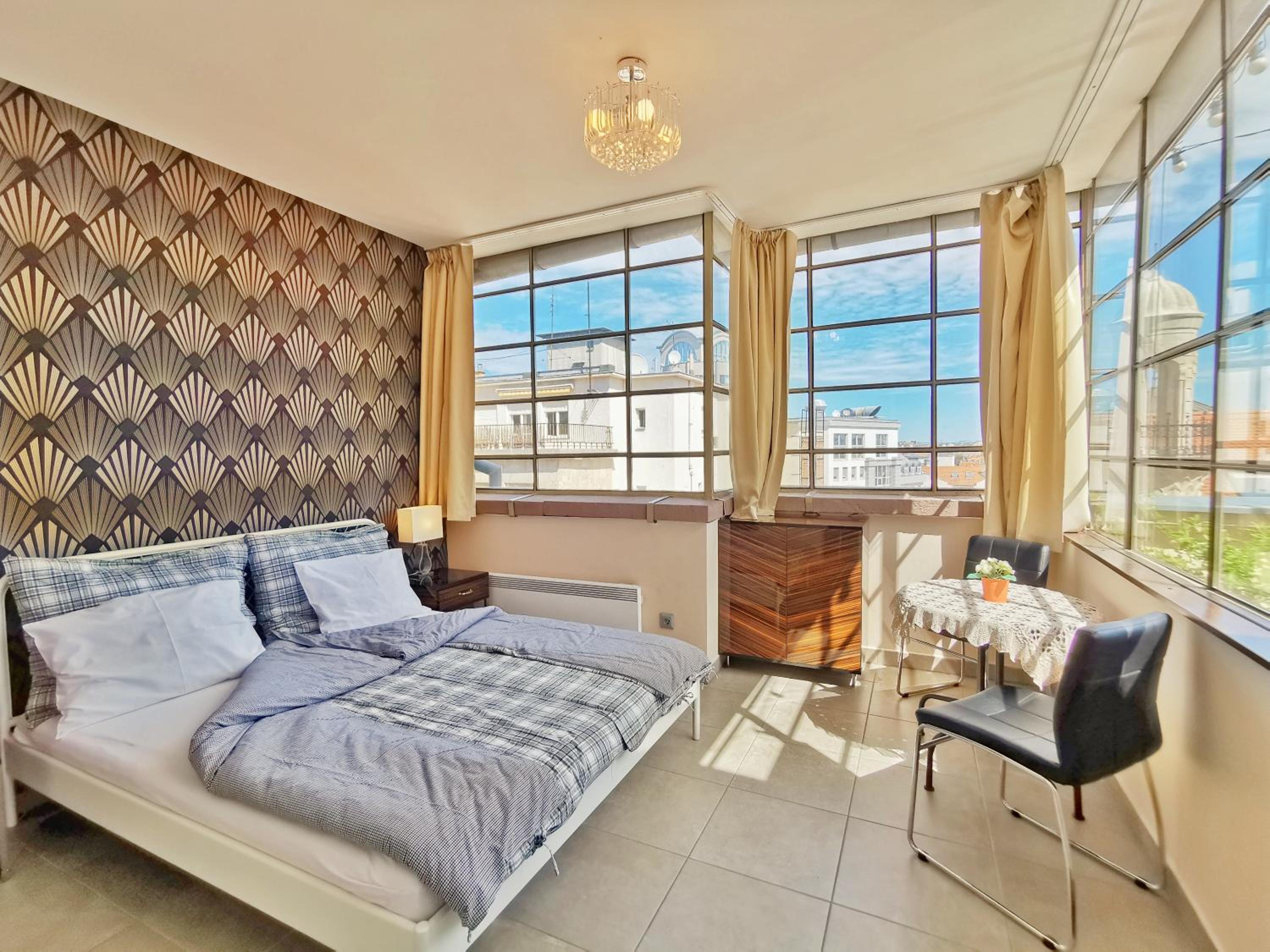 Apartment with Terrace - Photo 15