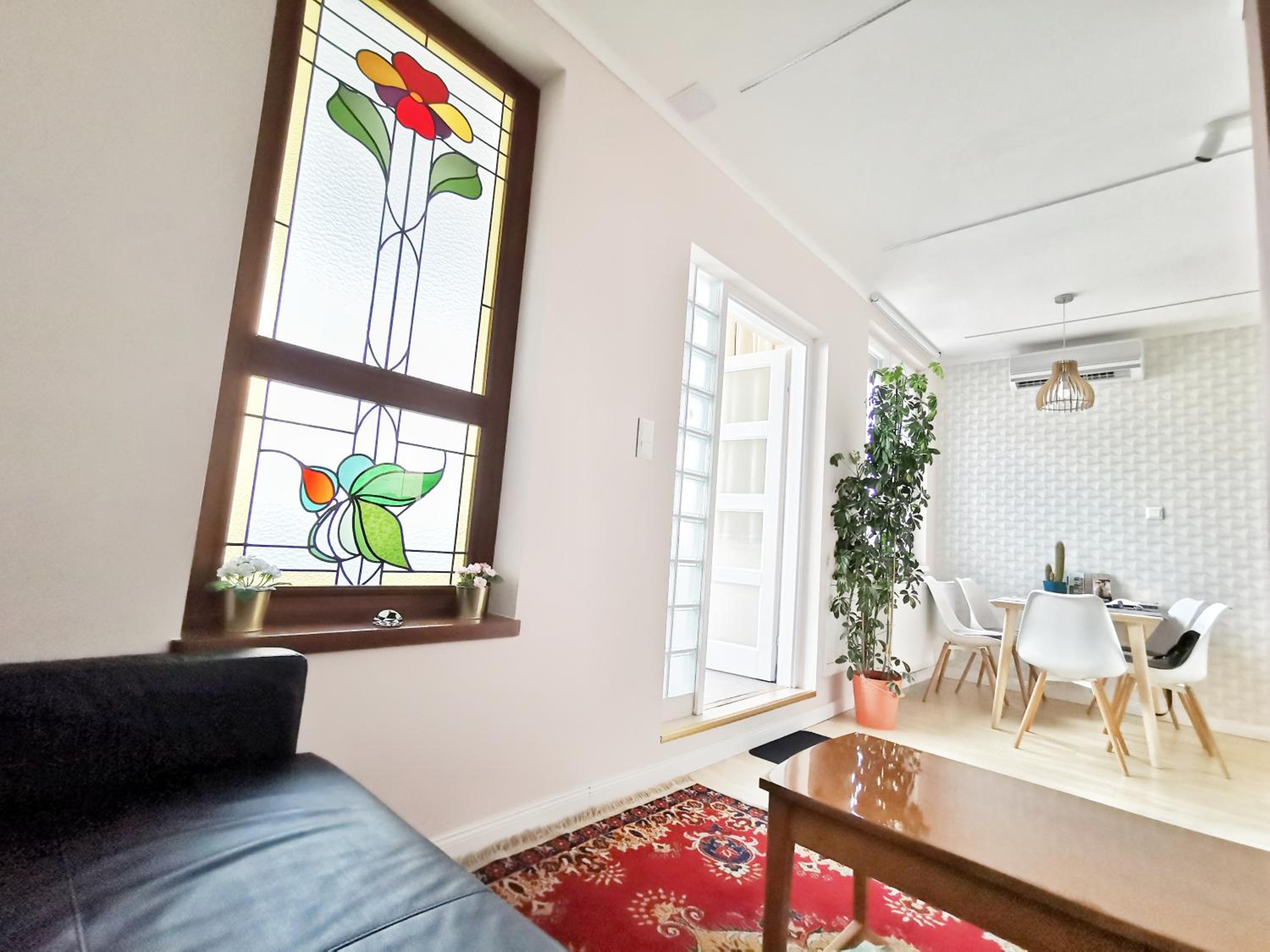 Apartment with Terrace - Photo 10
