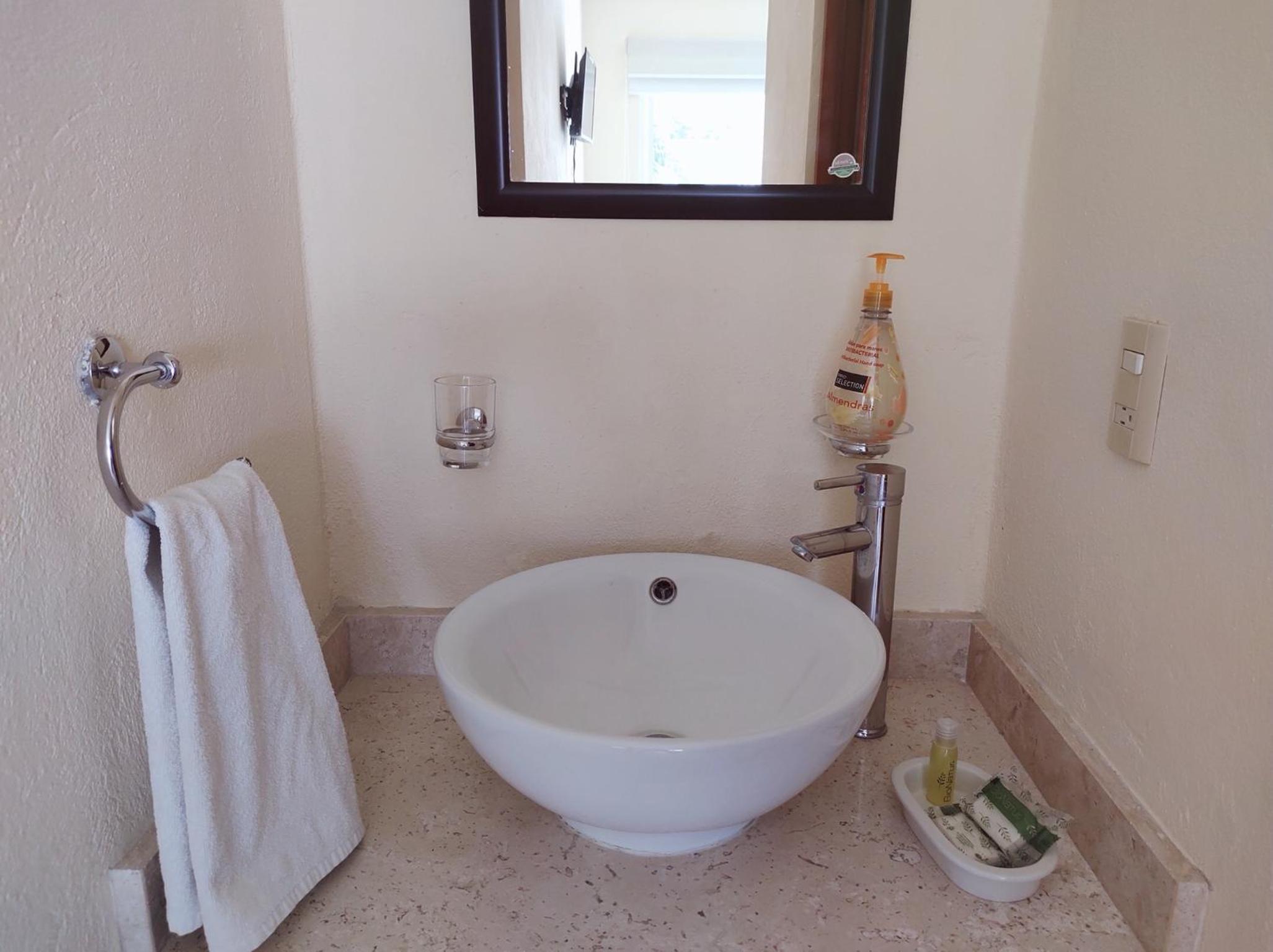 Three-Bedroom Townhouse - Photo 18