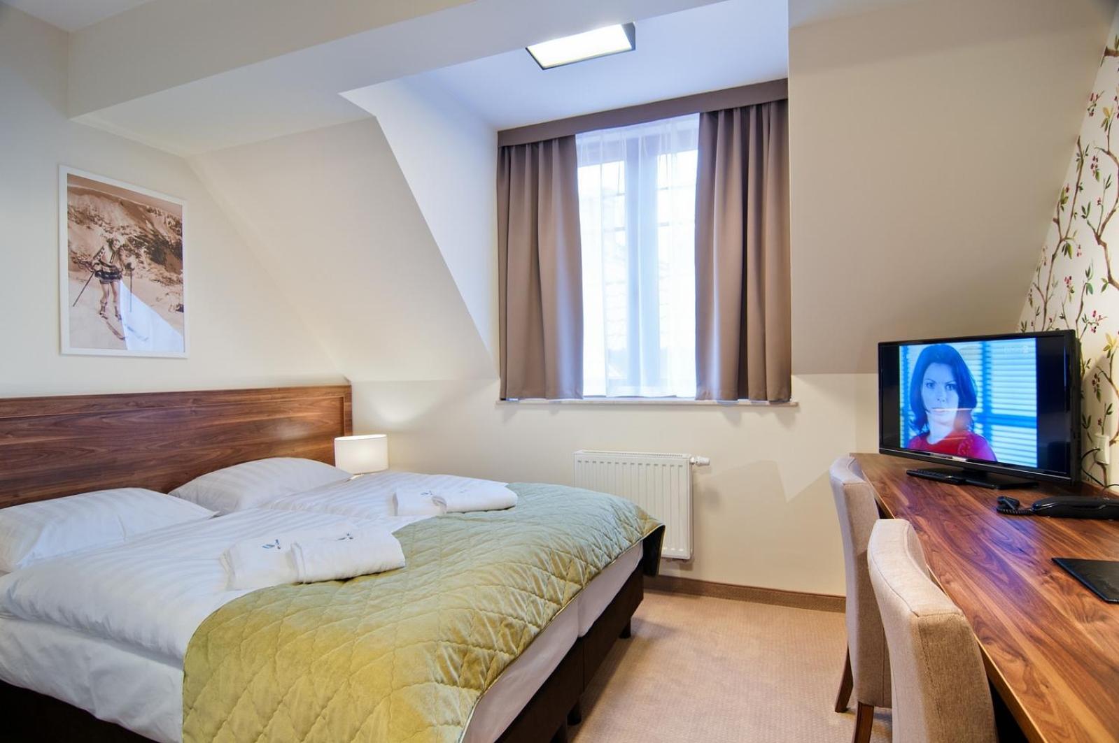 Double Room with Private Bathroom - Photo 5