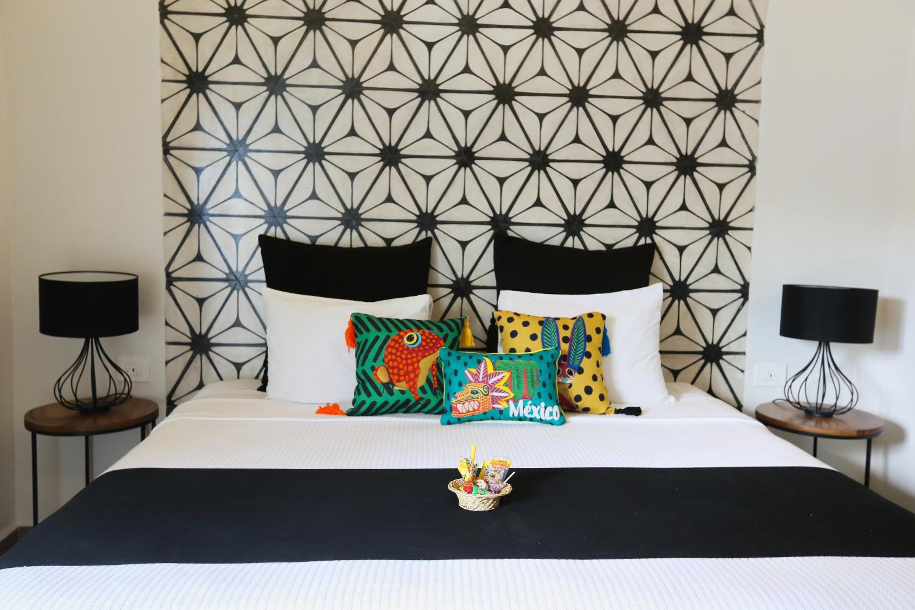 King Room with Balcony photo 1
