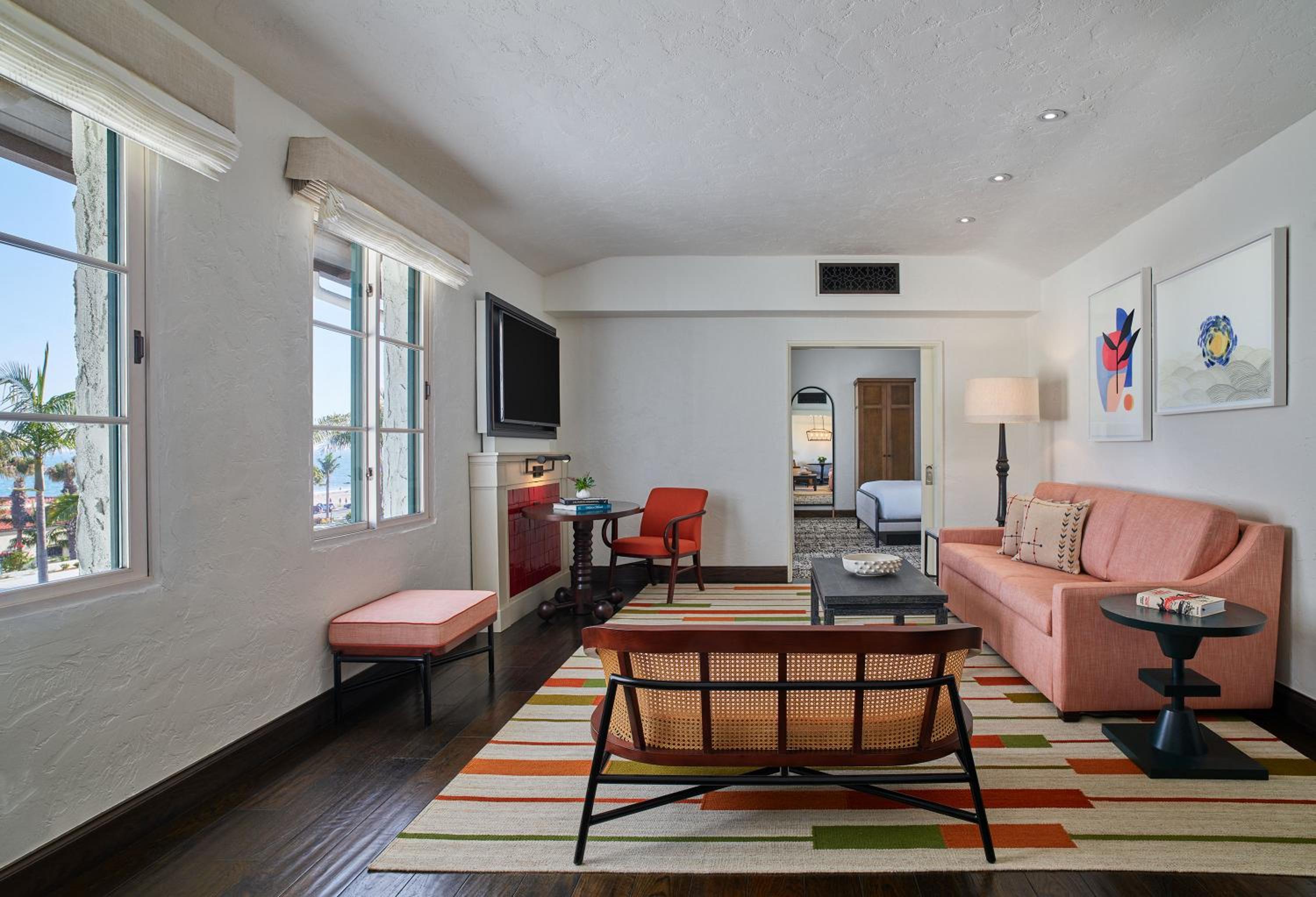 Deluxe King Suite with Ocean View - Photo 6