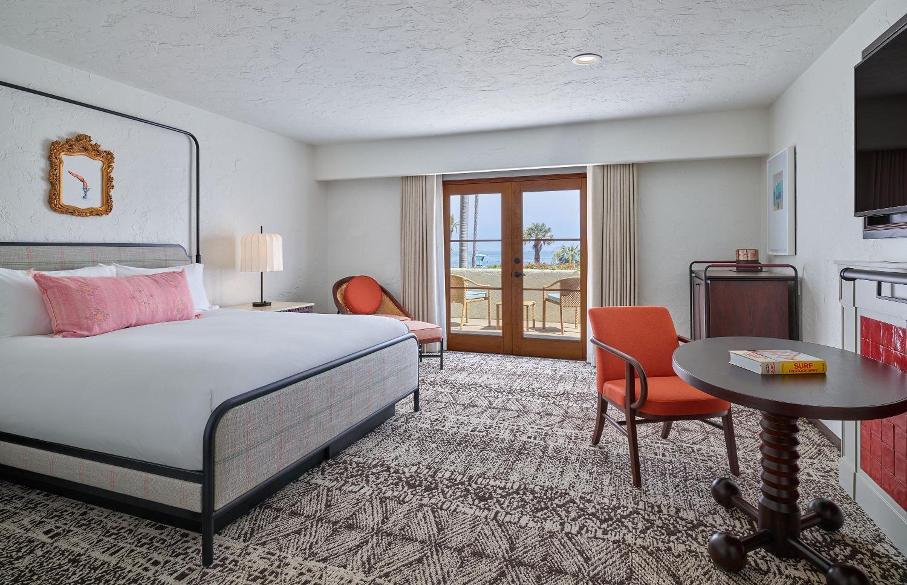 King Room with Balcony and Ocean View - Photo 4