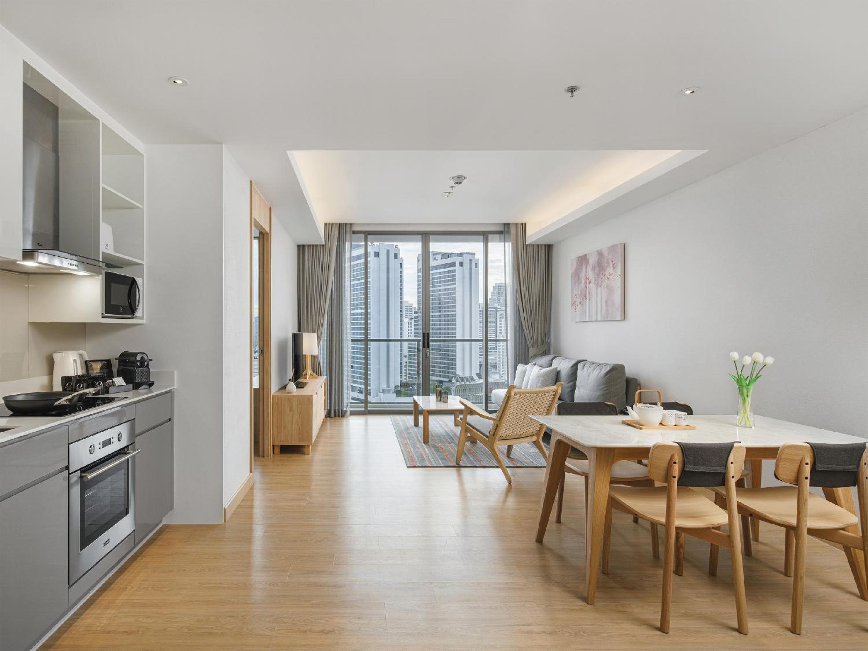 Deluxe Two-Bedroom Apartment