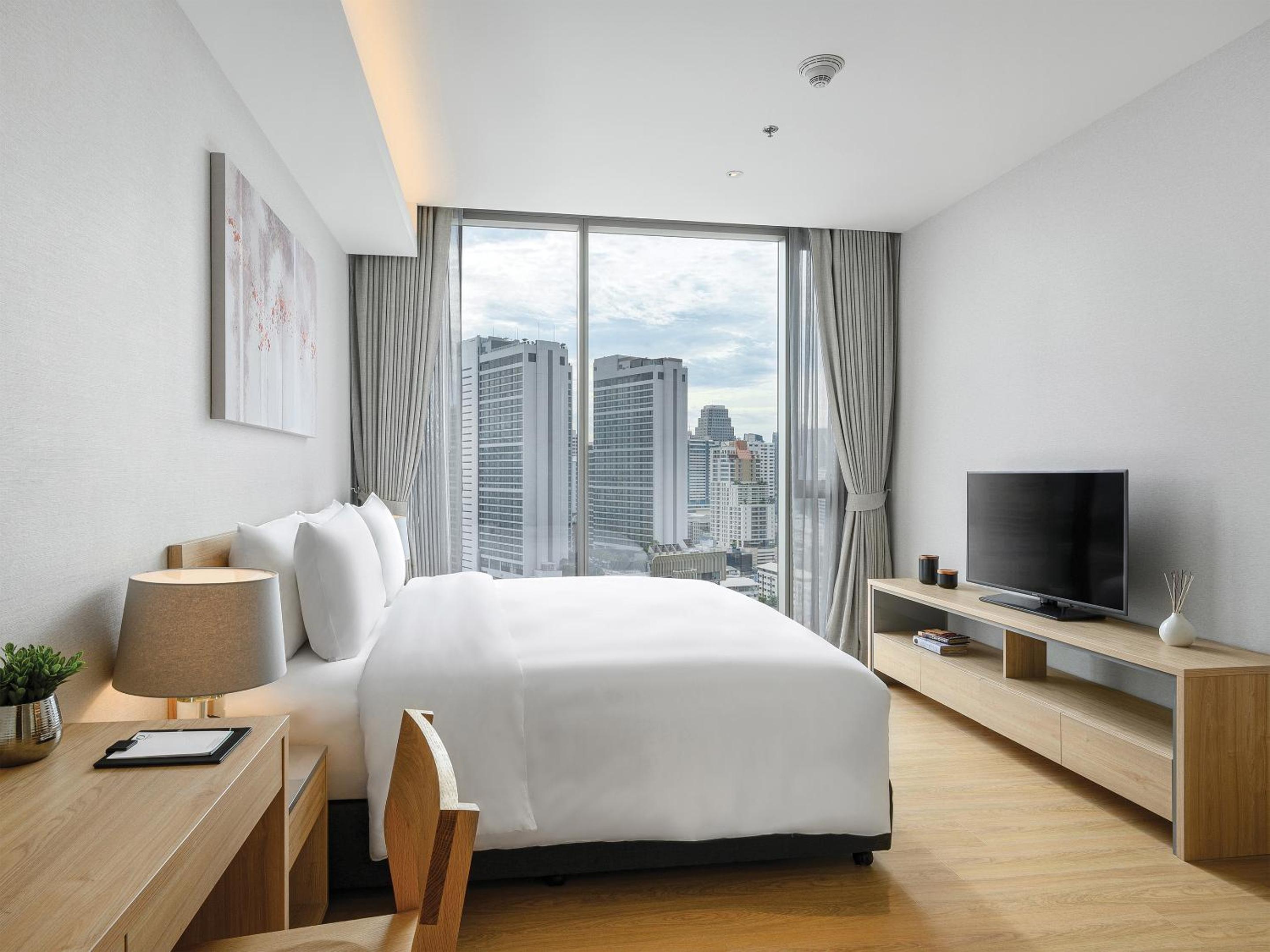 Deluxe Two-Bedroom Apartment