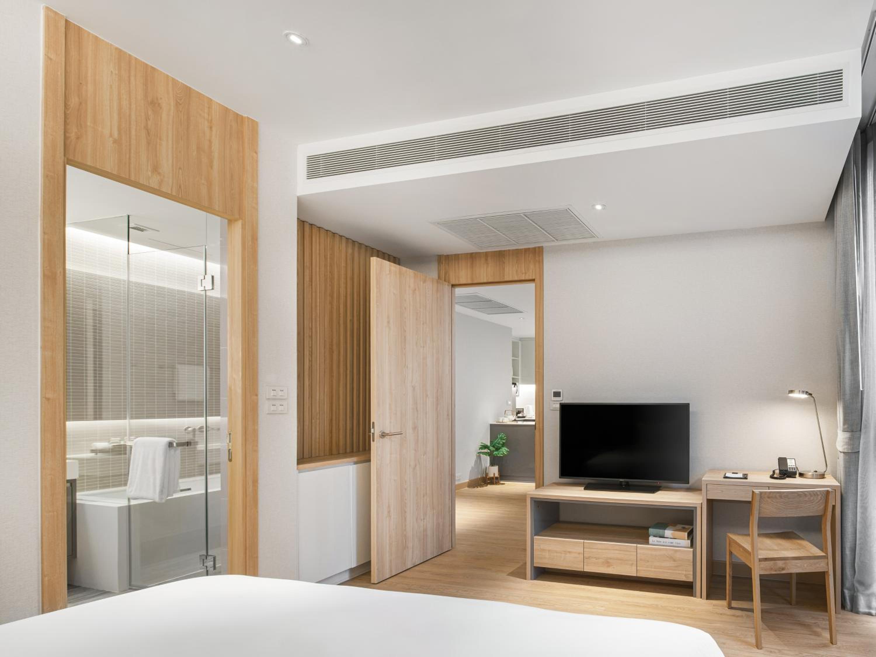 Superior One-Bedroom Apartment
