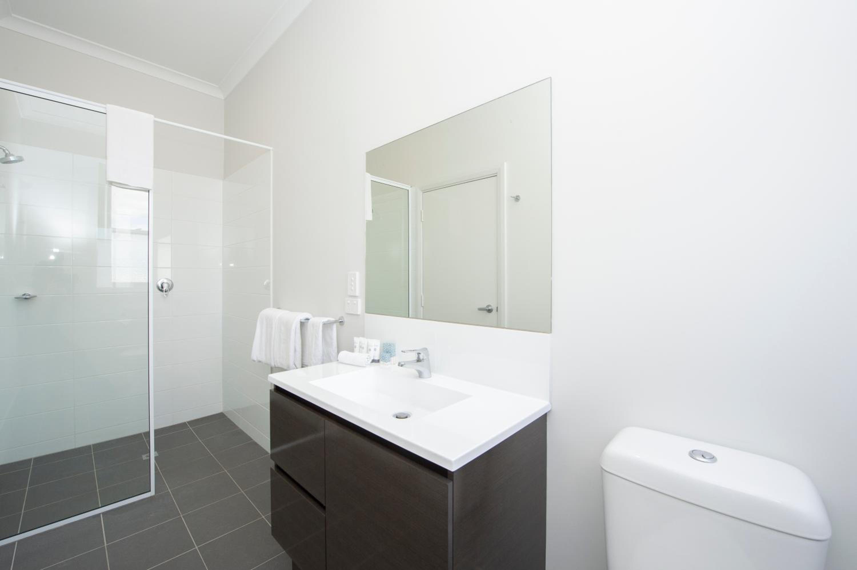 Two-Bedroom Apartment - Photo 4