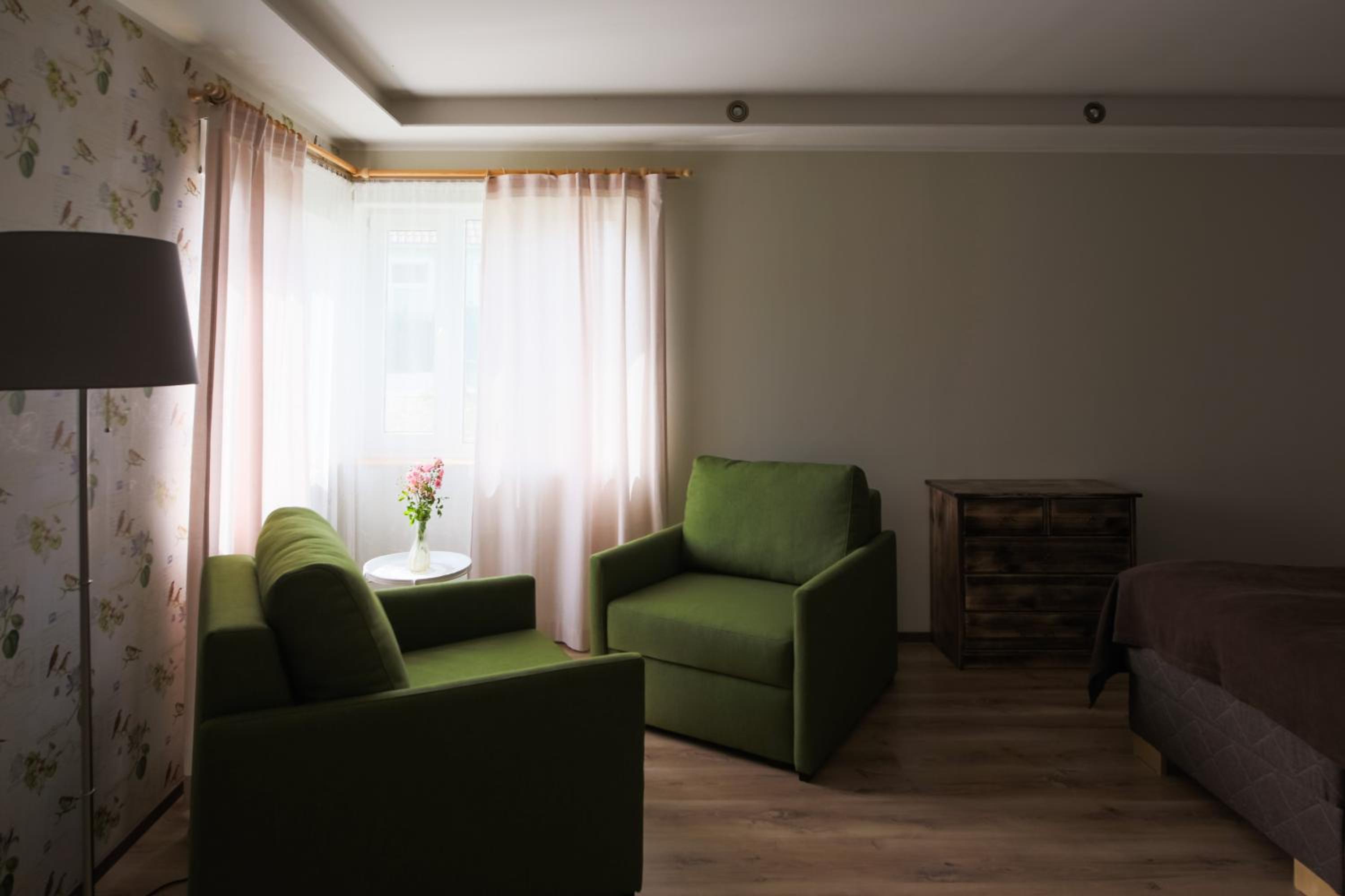 One-Bedroom House - Photo 21